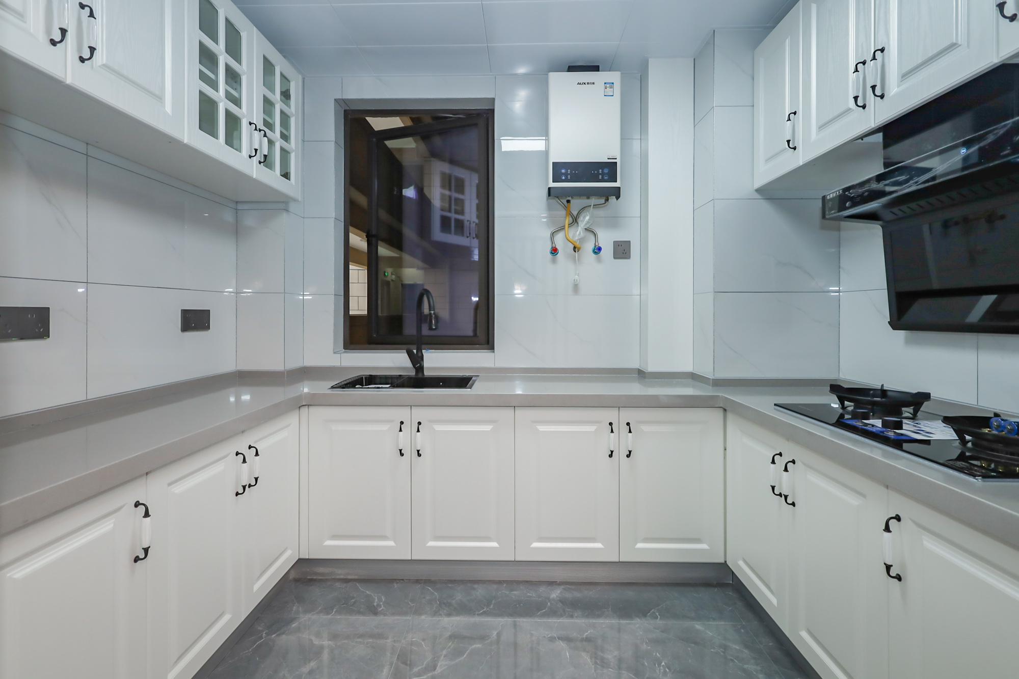 奥克斯缔壹城  3室2厅2卫    133.0万厨房