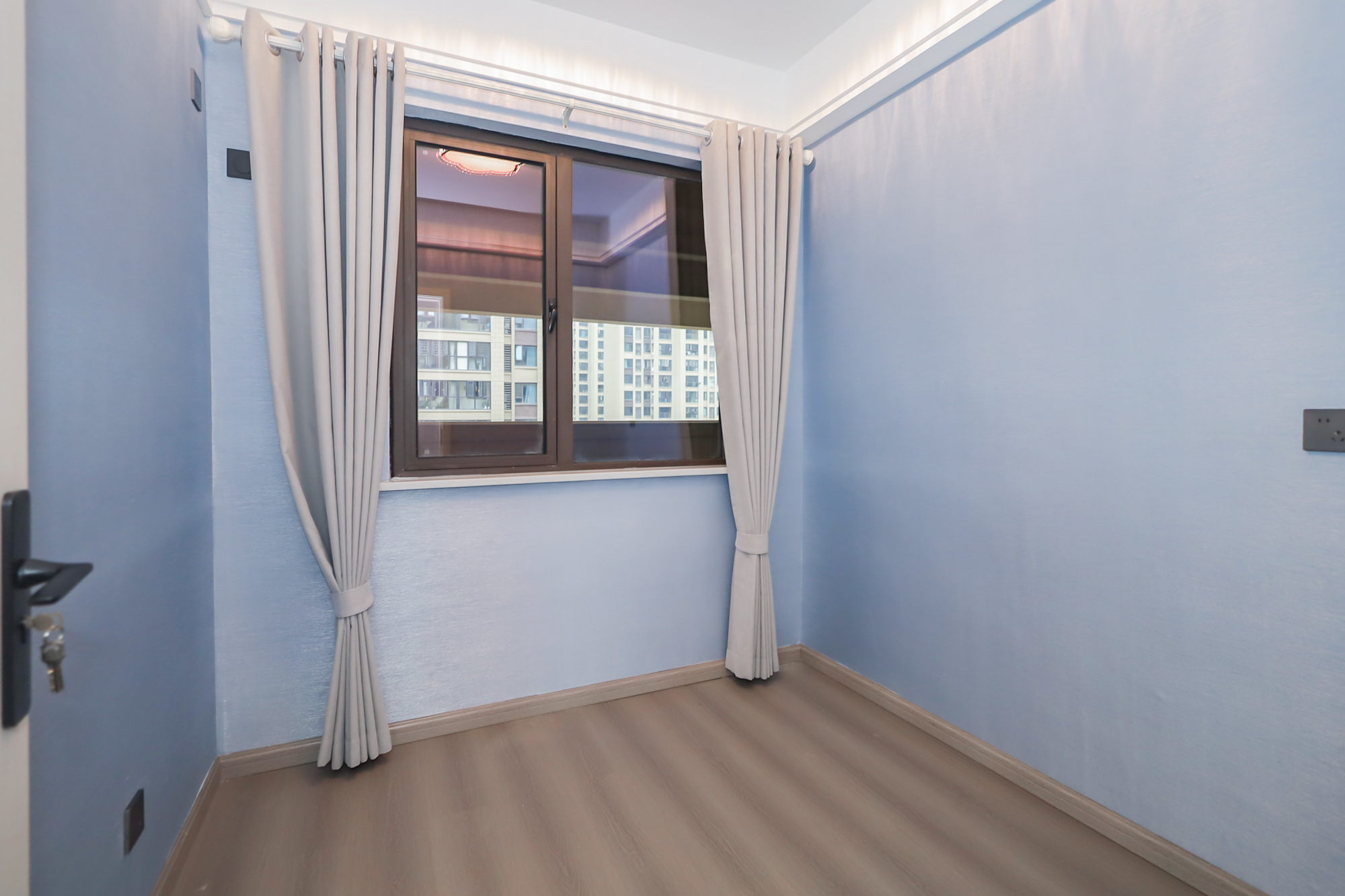 奥克斯缔壹城  3室2厅2卫    133.0万卧室