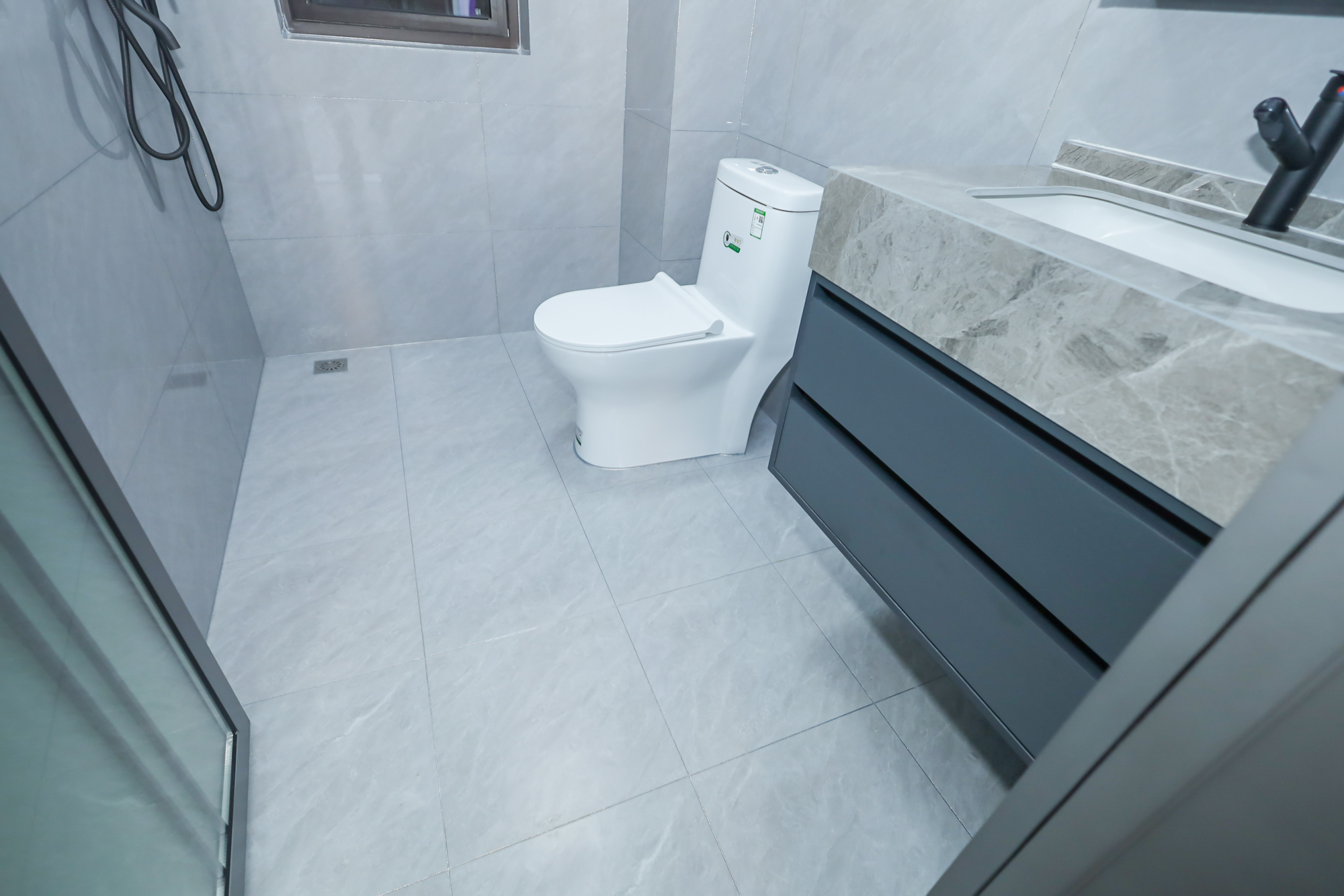 奥克斯缔壹城  3室2厅2卫    133.0万卫生间