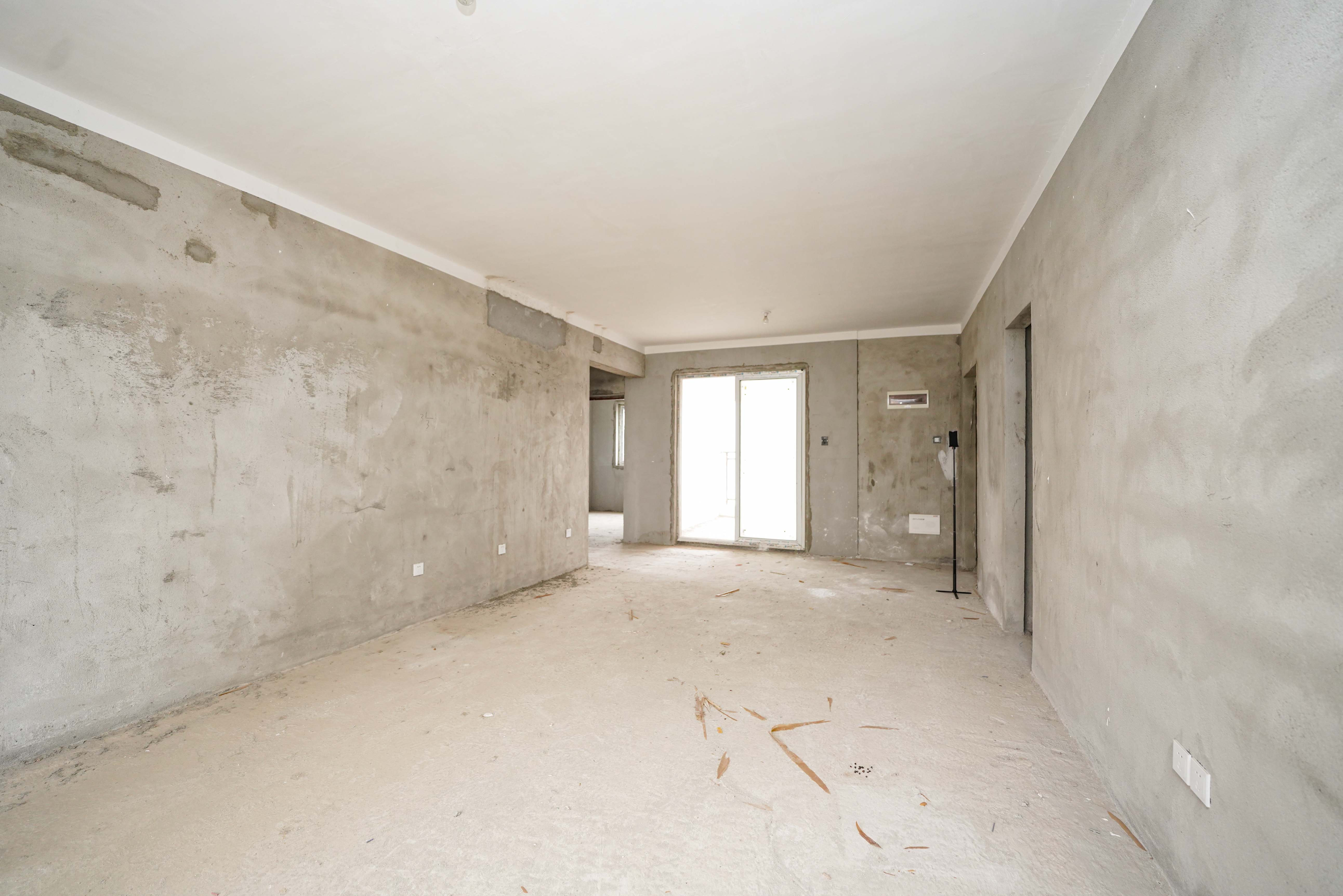 绿地新都会  4室2厅2卫    80.0万 绿地新都会  4室2厅2卫    80.0万客厅