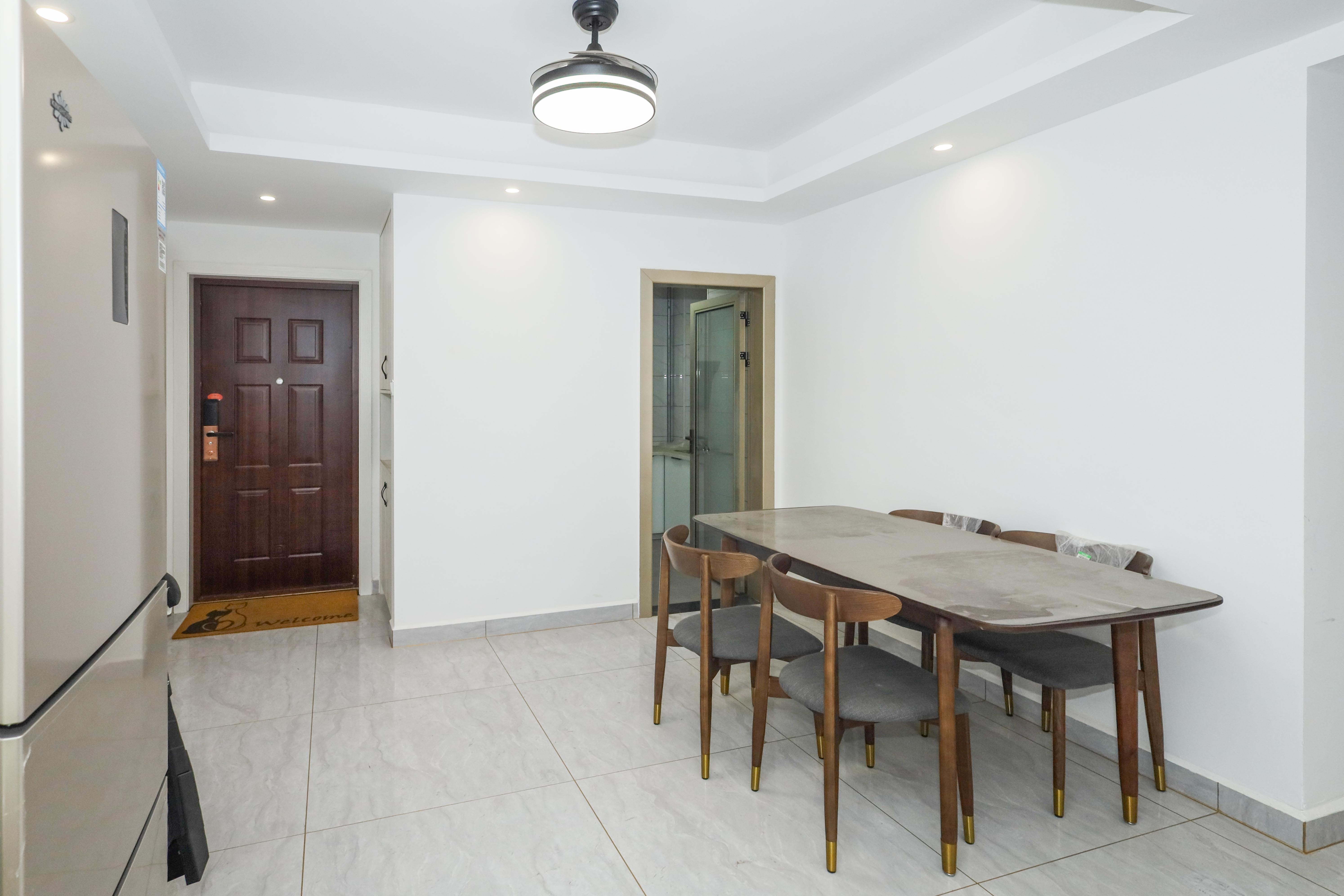 新城国际花都 3室2厅2卫 62.0万 新城国际花都 3室2厅2卫 62.0万客厅