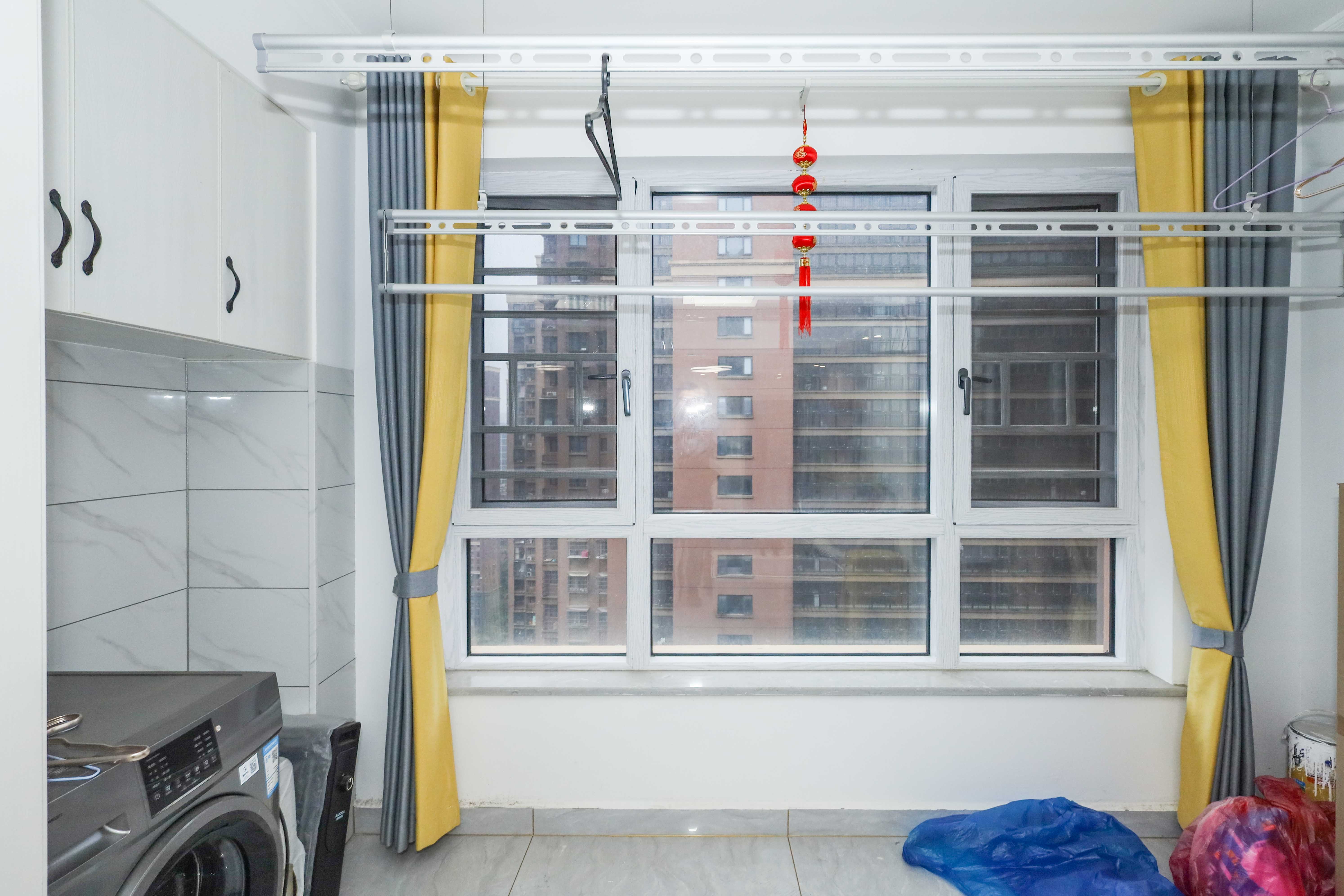 新城国际花都 3室2厅2卫 62.0万 新城国际花都 3室2厅2卫 62.0万阳台