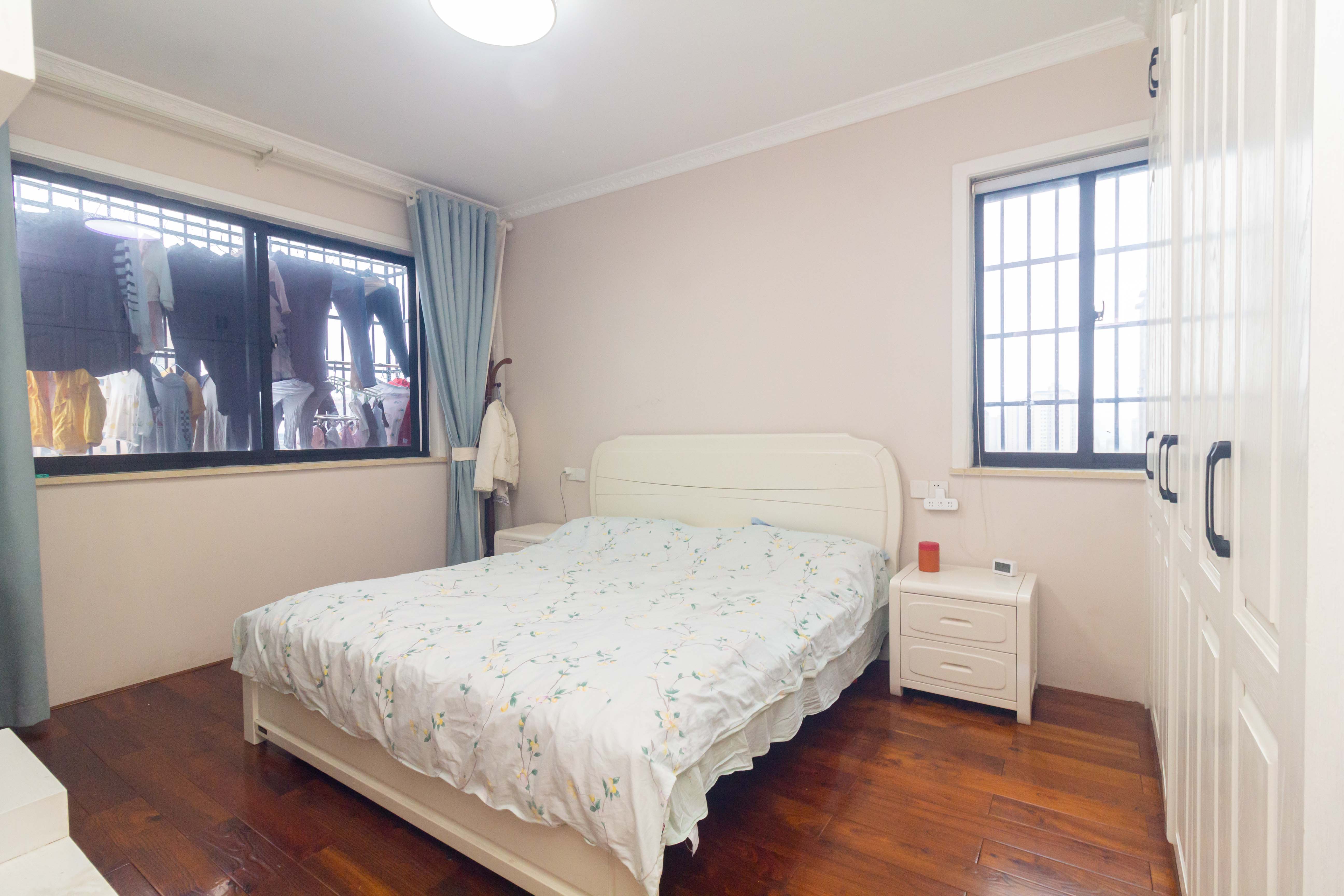 康桥长郡 3室2厅1卫 75.5万 康桥长郡 3室2厅1卫 75.5万卧室