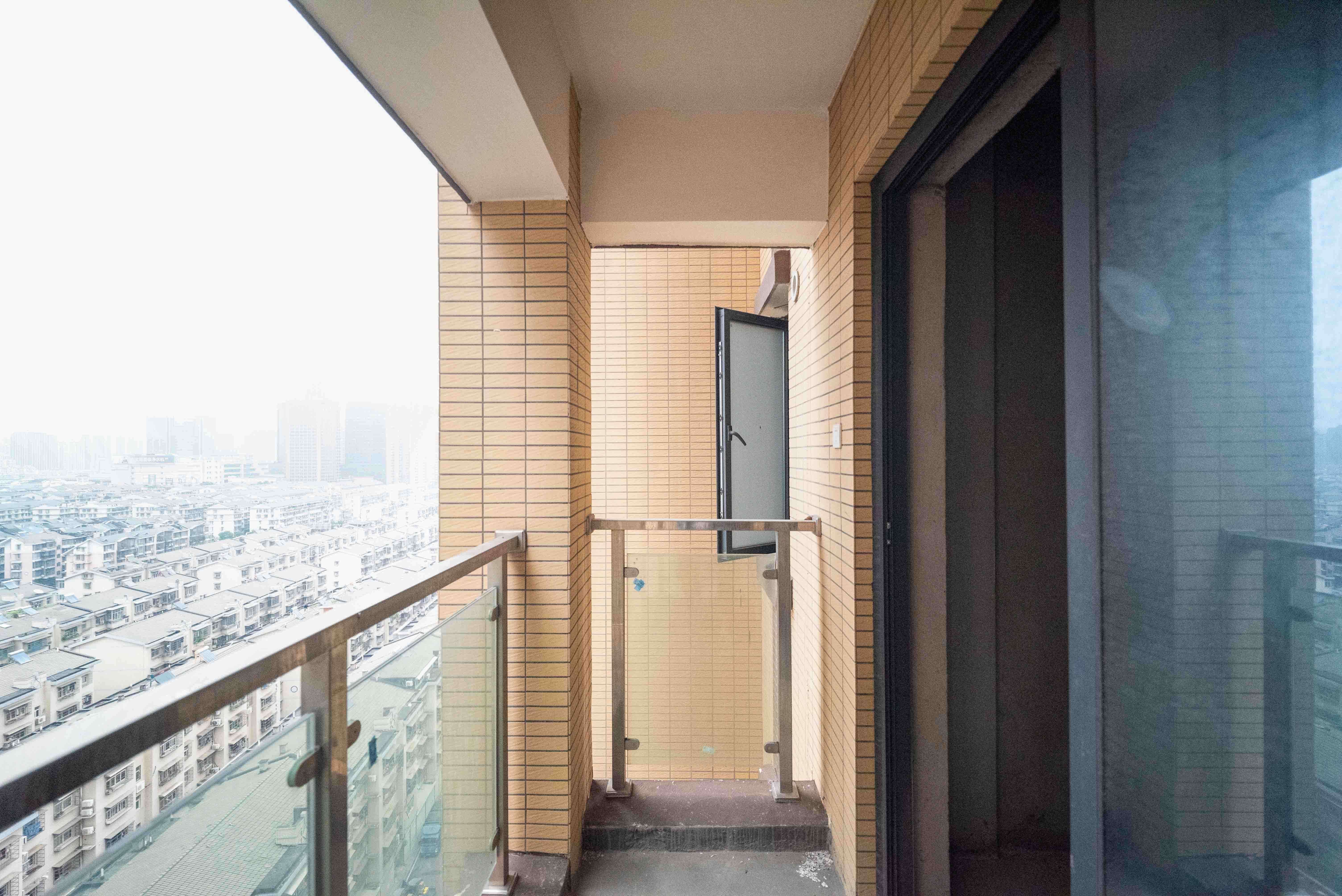 新城新世界四期柏樾  3室2厅2卫    138.8万其他