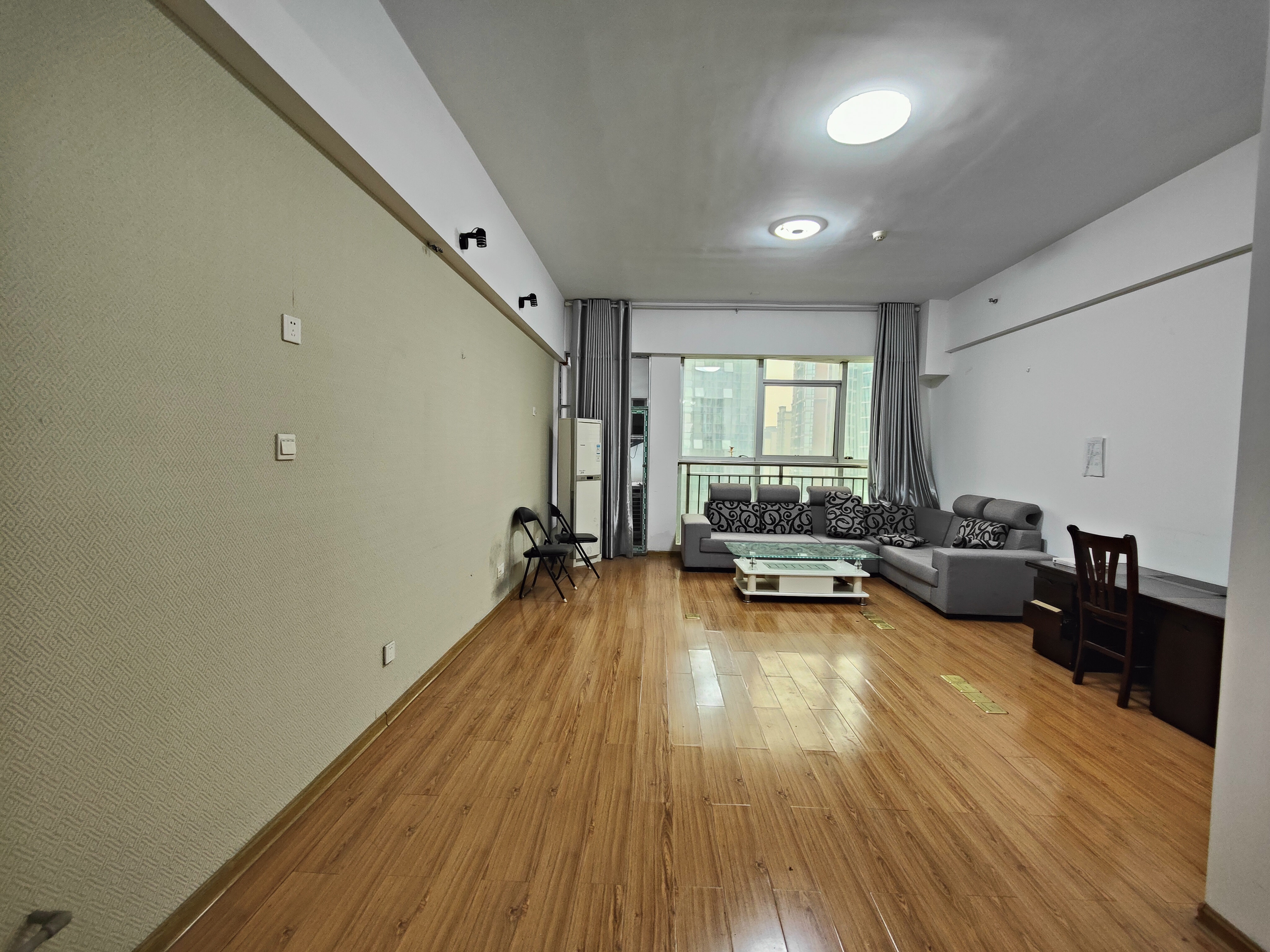 福泰国际  1室1厅1卫    26.0万 福泰国际  1室1厅1卫    26.0万室内图