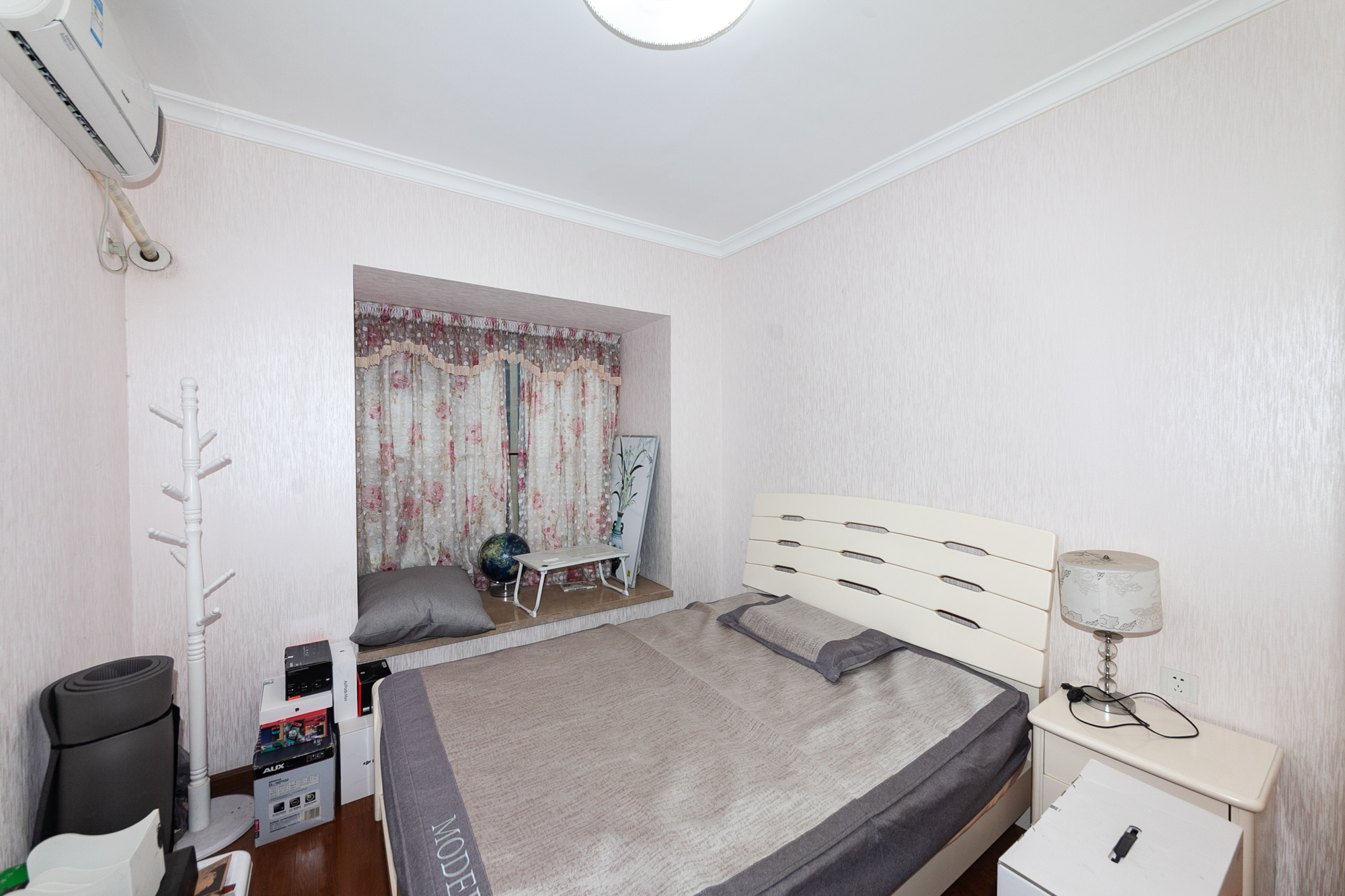 时代倾城一期 3室2厅2卫 114.99万 时代倾城一期 3室2厅2卫 114.99万卧室