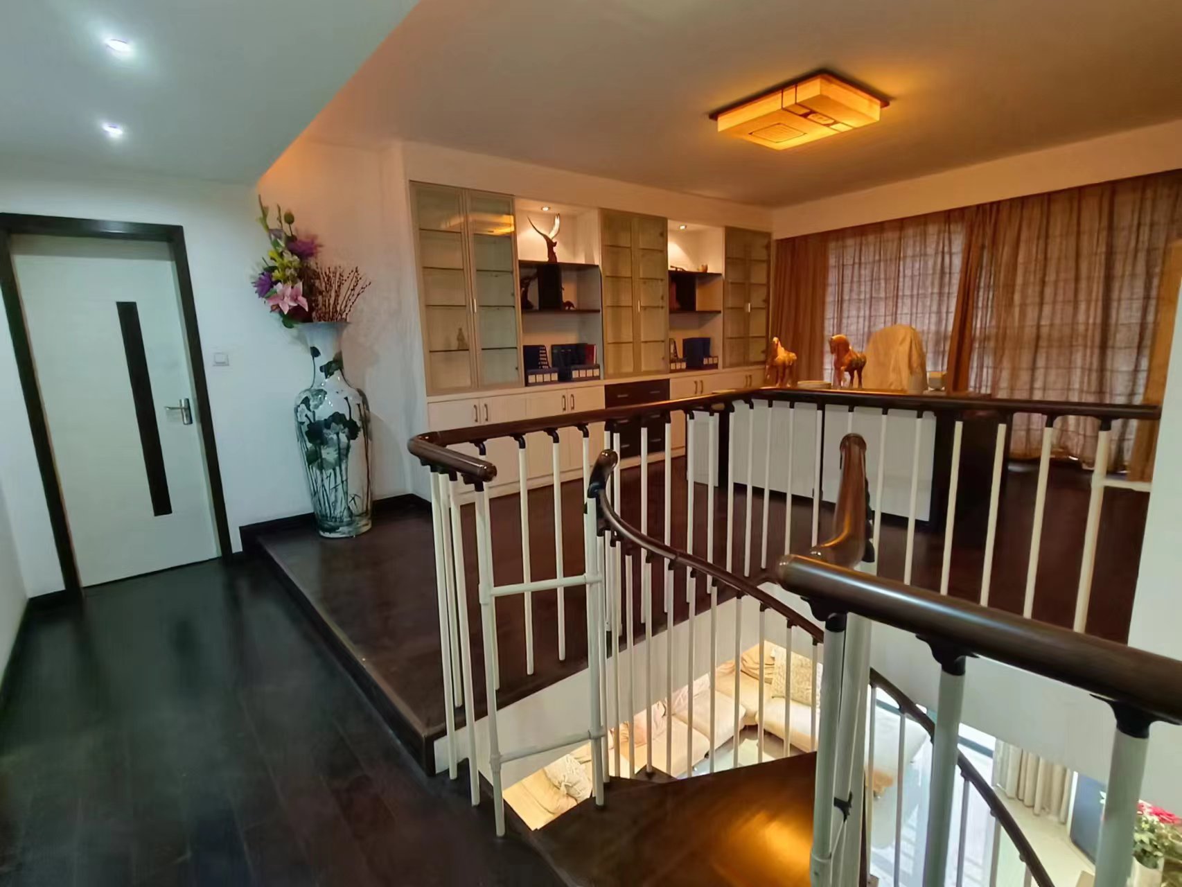 亲亲家园  4室2厅2卫    68.0万 亲亲家园  4室2厅2卫    68.0万室内图