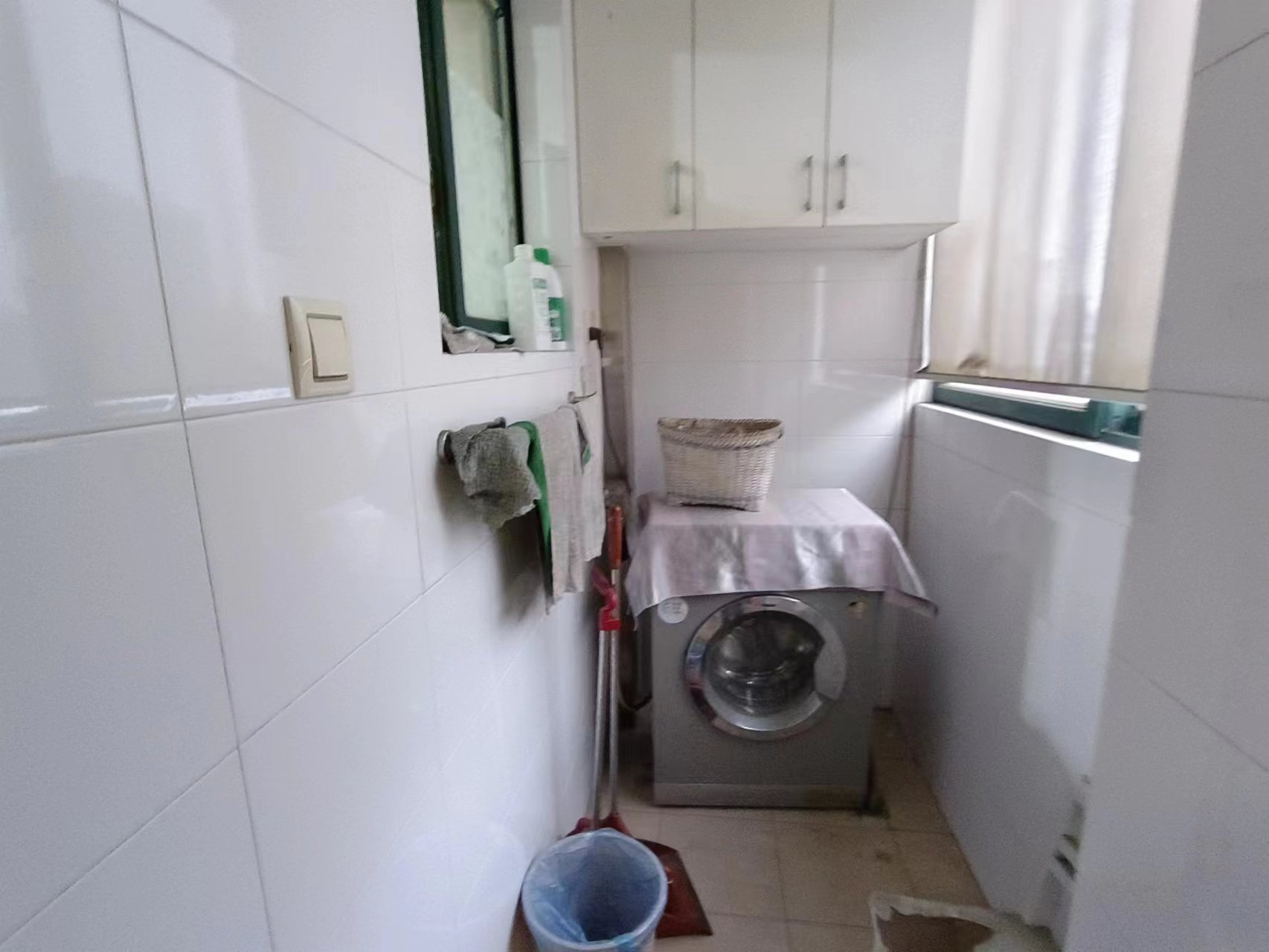 亲亲家园  4室2厅2卫    68.0万 亲亲家园  4室2厅2卫    68.0万室内图