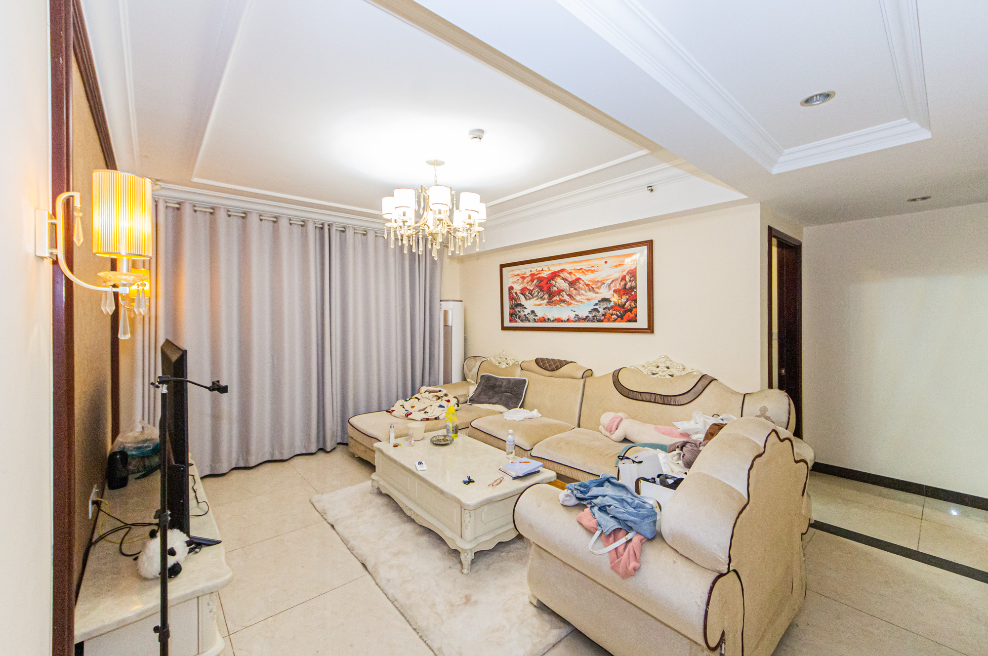 恒大御景半岛锦绣苑  3室2厅2卫    122.0万 恒大御景半岛锦绣苑  3室2厅2卫    122.0万客厅