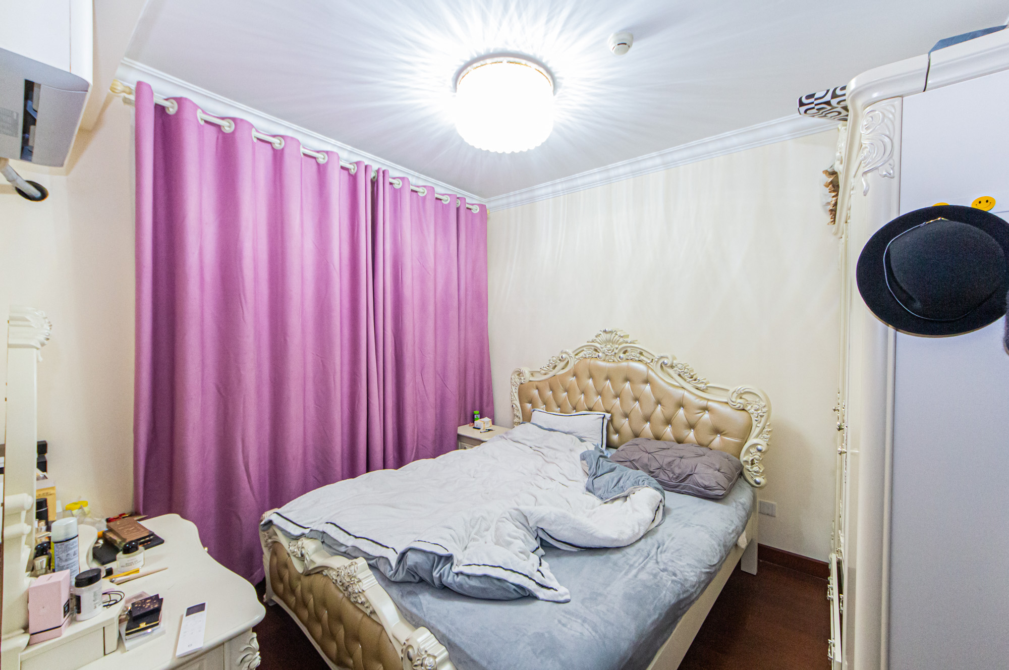 恒大御景半岛锦绣苑  3室2厅2卫    122.0万 恒大御景半岛锦绣苑  3室2厅2卫    122.0万卧室