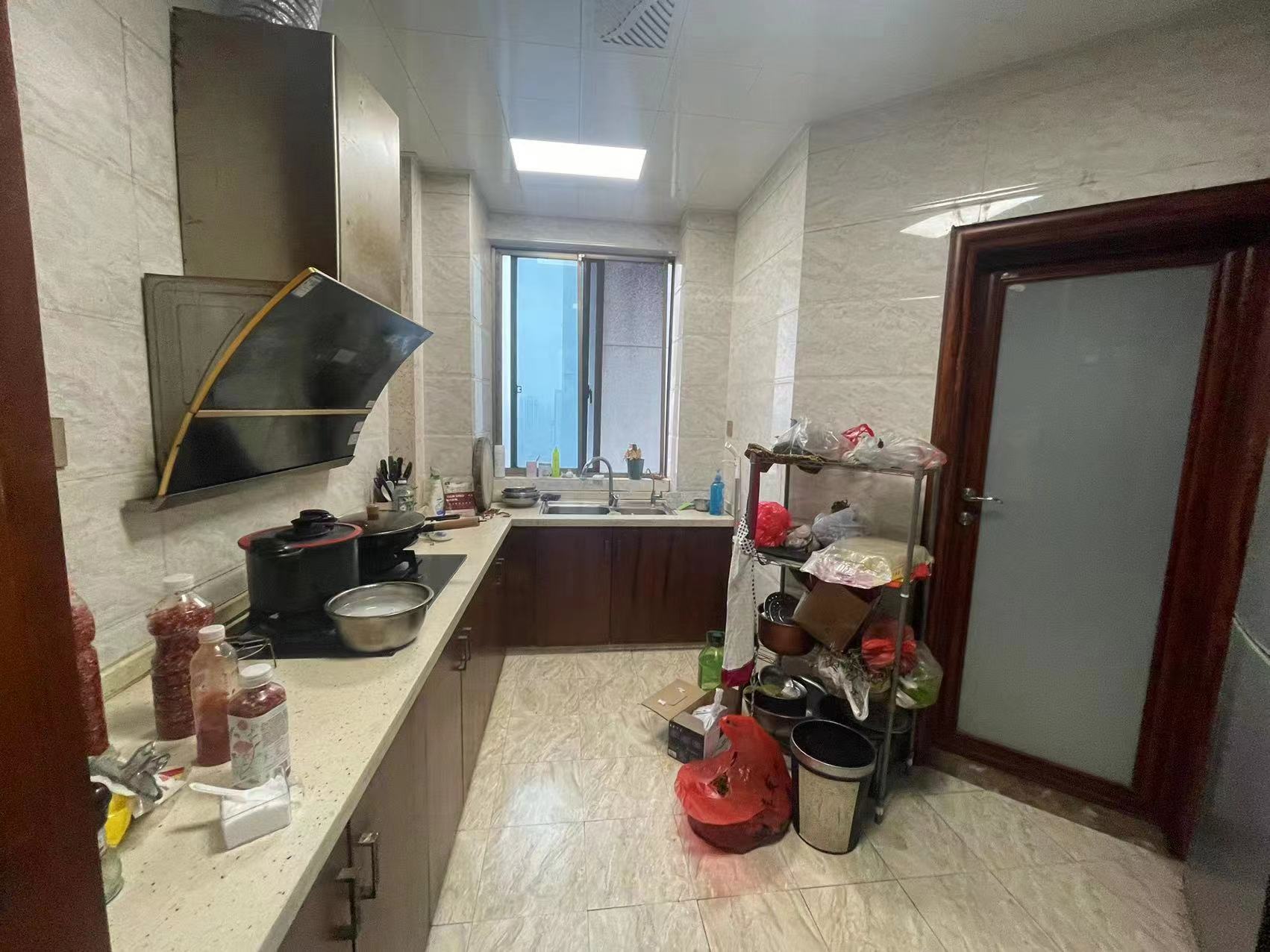 紫金名门  4室2厅2卫    65.0万 紫金名门  4室2厅2卫    65.0万室内图