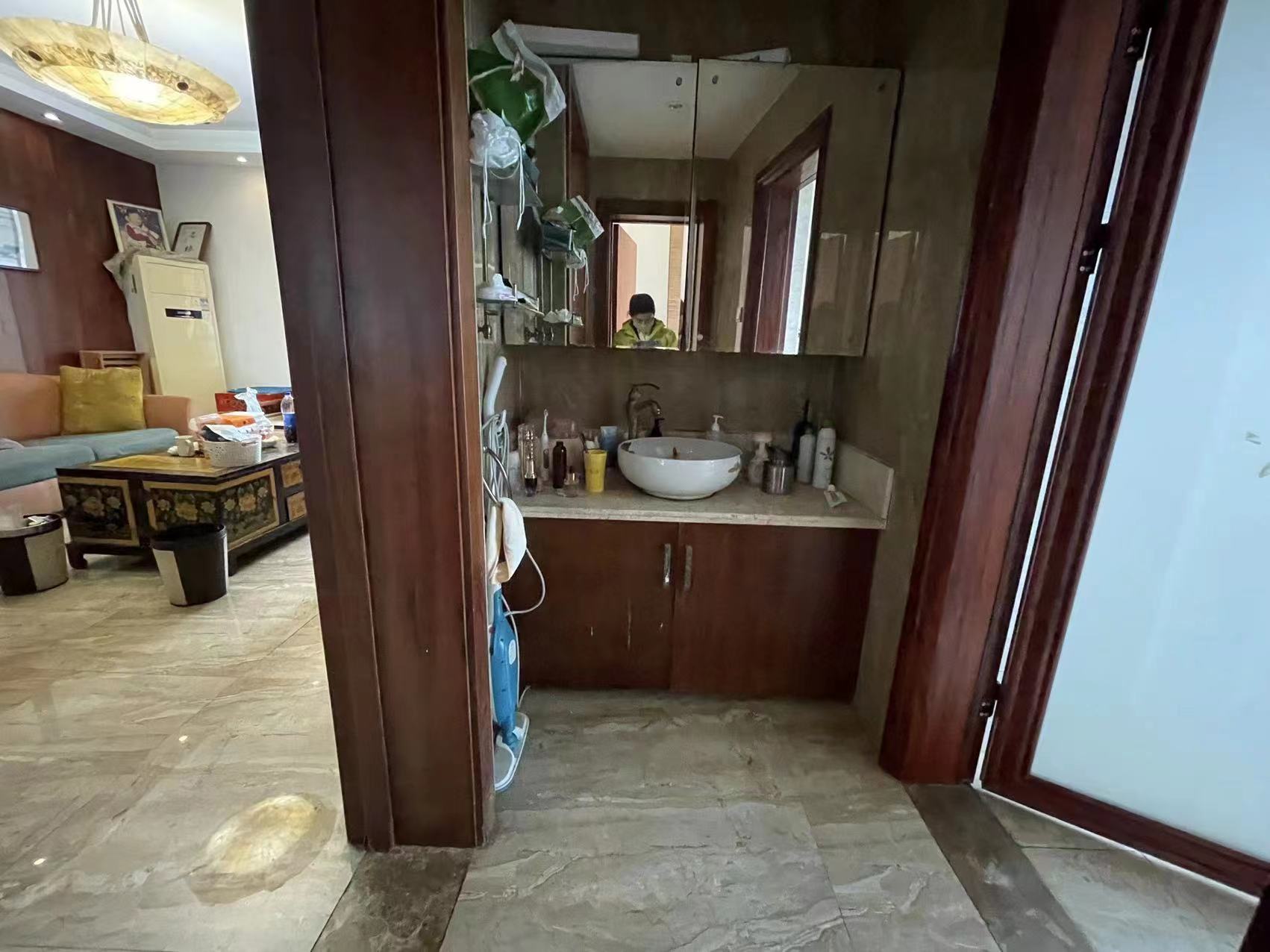 紫金名门  4室2厅2卫    65.0万 紫金名门  4室2厅2卫    65.0万室内图