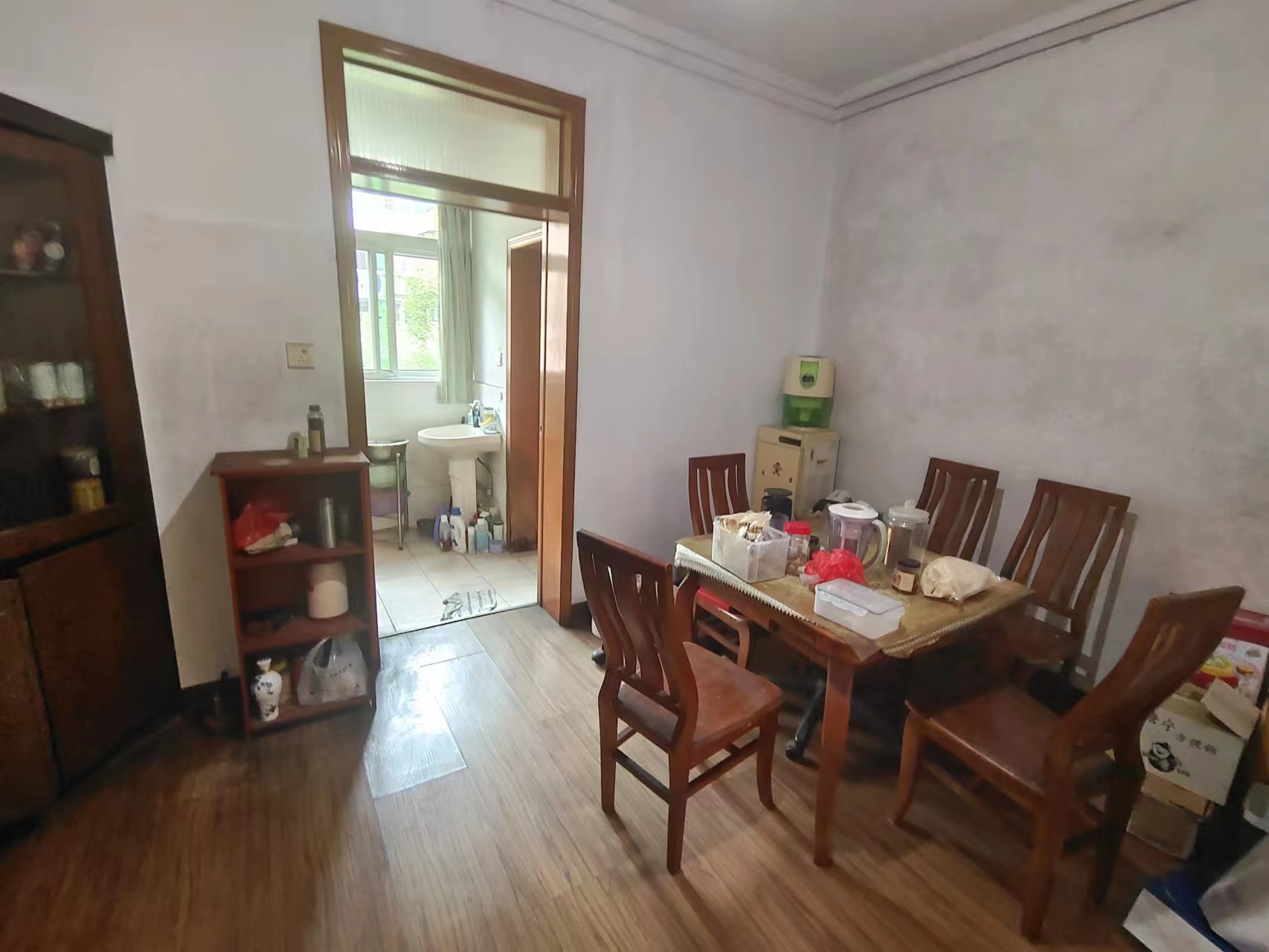 珠江花园  3室2厅2卫    58.0万 珠江花园  3室2厅2卫    58.0万室内图