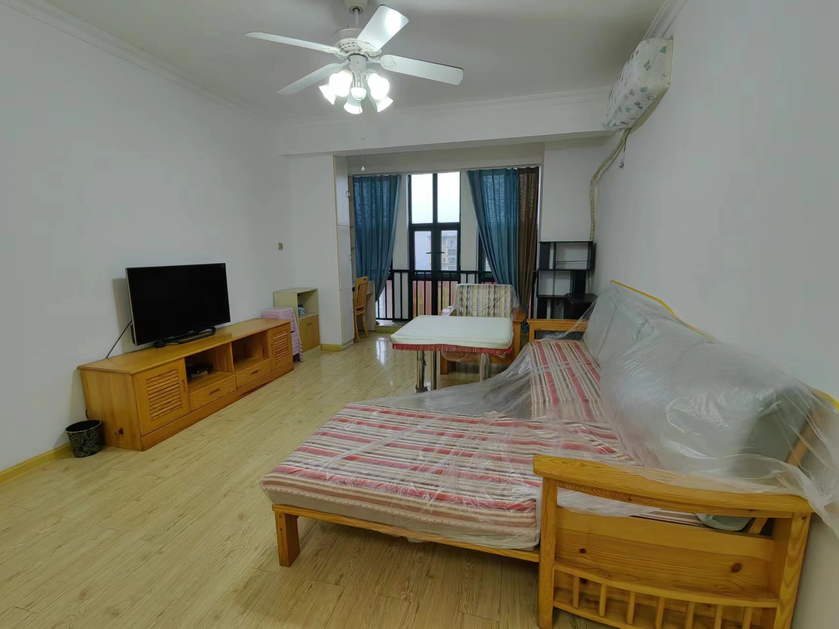 中建御山和苑 3室2厅1卫 50.0万 中建御山和苑 3室2厅1卫 50.0万室内图