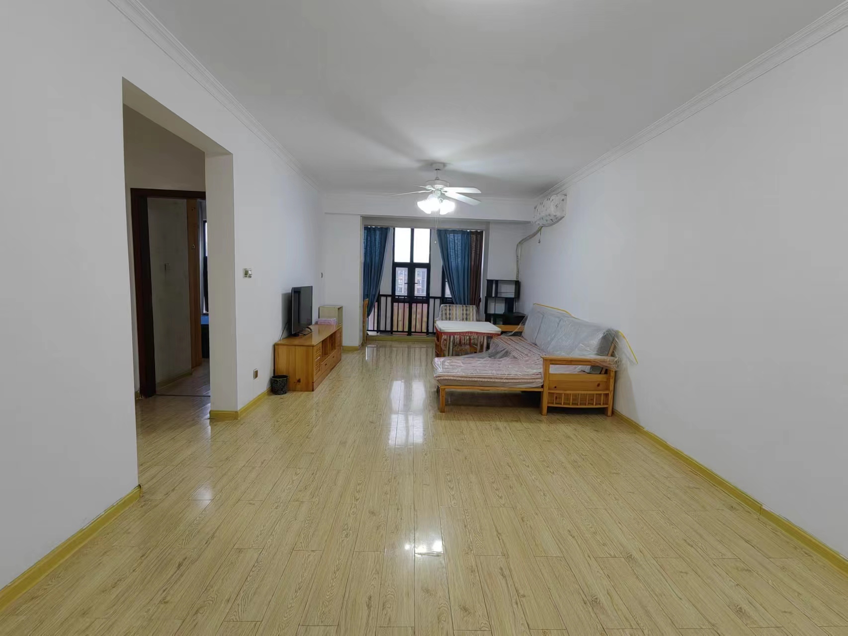 中建御山和苑 3室2厅1卫 50.0万 中建御山和苑 3室2厅1卫 50.0万室内图