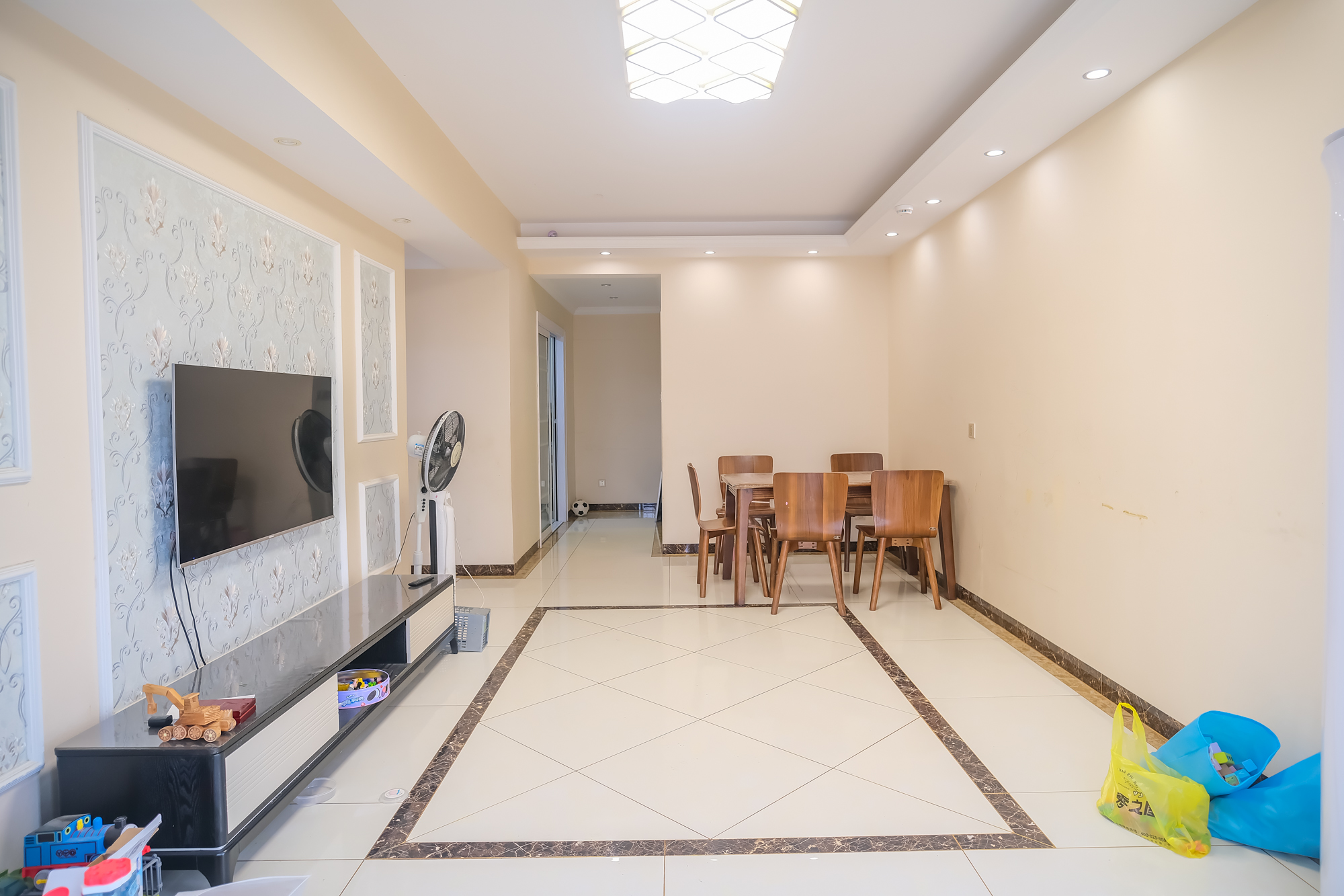 荣盛花语城 2室1厅1厨1卫 65.00万