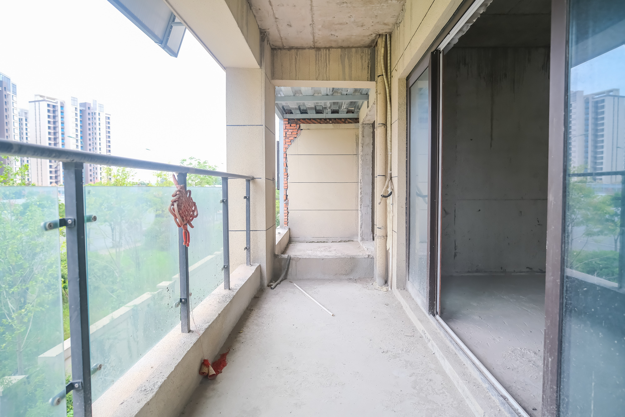 碧桂园翘楚棠 3室2厅3卫 230.0万 碧桂园翘楚棠 3室2厅3卫 230.0万阳台