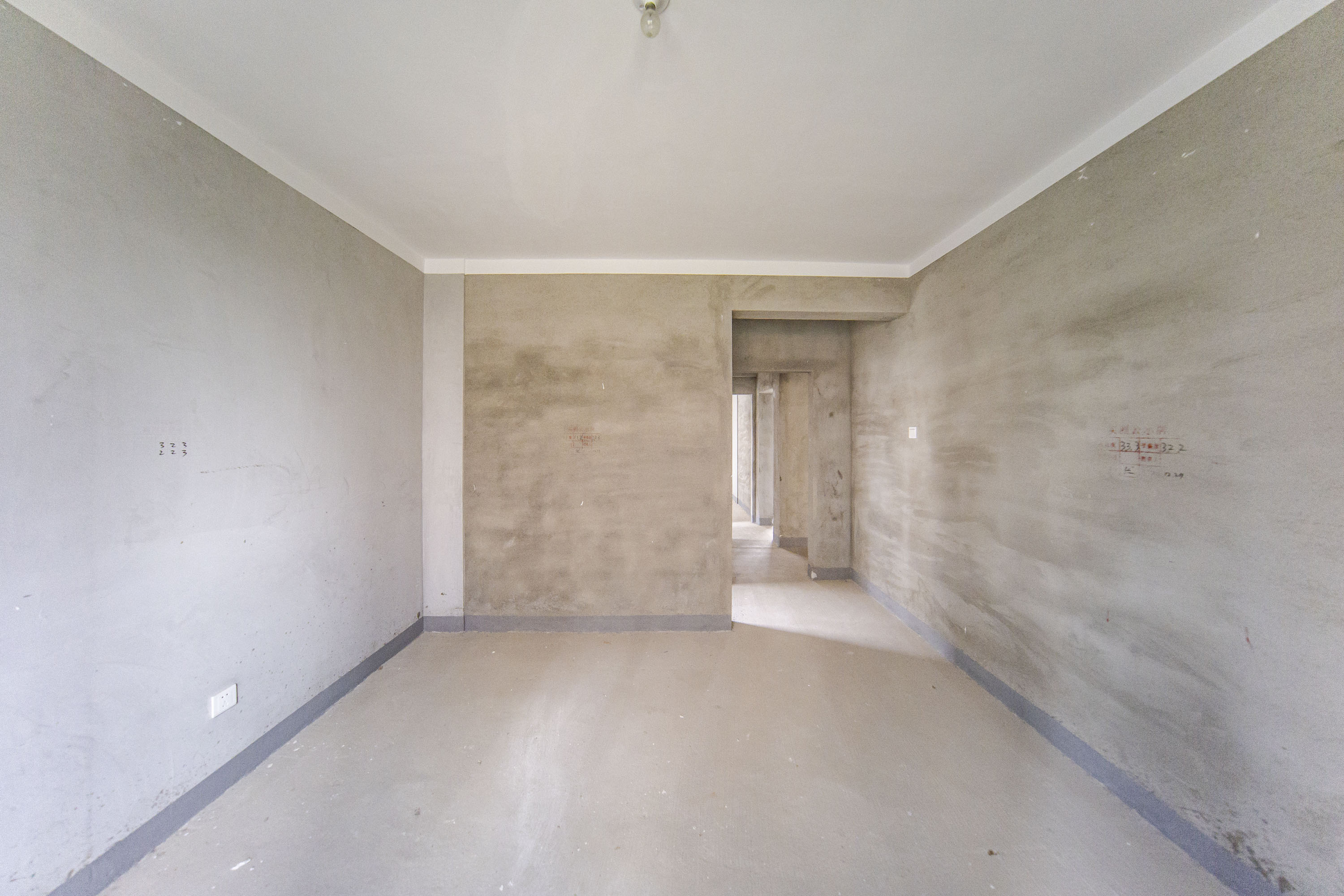 湘熙水郡(观澜海赋家园) 4室2厅2卫 150.0万 湘熙水郡(观澜海赋家园) 4室2厅2卫 150.0万卧室