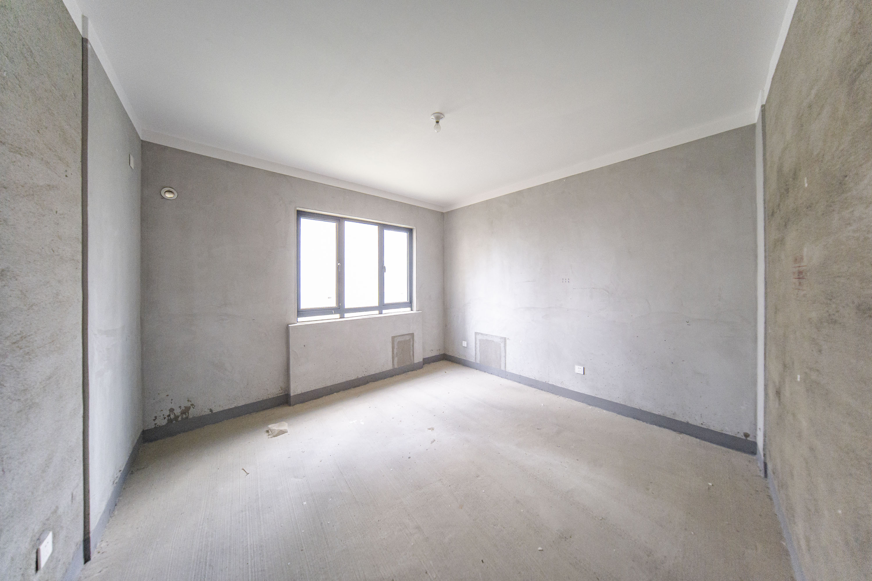 湘熙水郡(观澜海赋家园) 4室2厅2卫 150.0万 湘熙水郡(观澜海赋家园) 4室2厅2卫 150.0万卧室