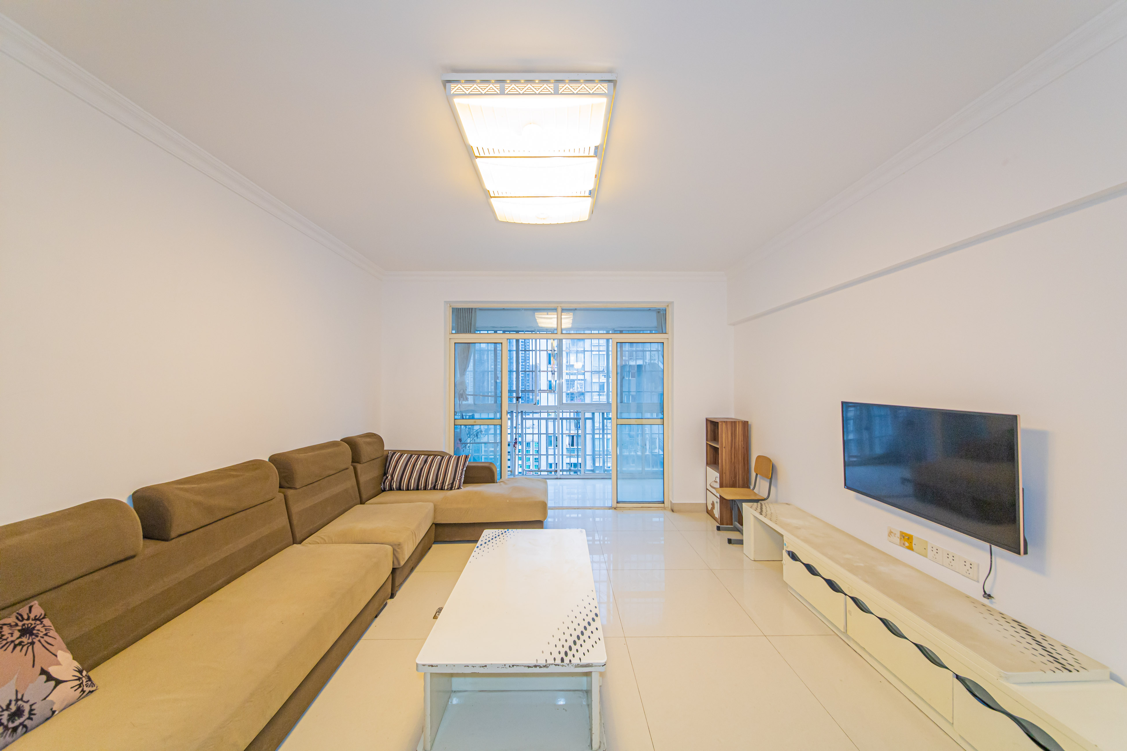 柠檬丽都  3室2厅2卫    88.0万 柠檬丽都  3室2厅2卫    88.0万客厅