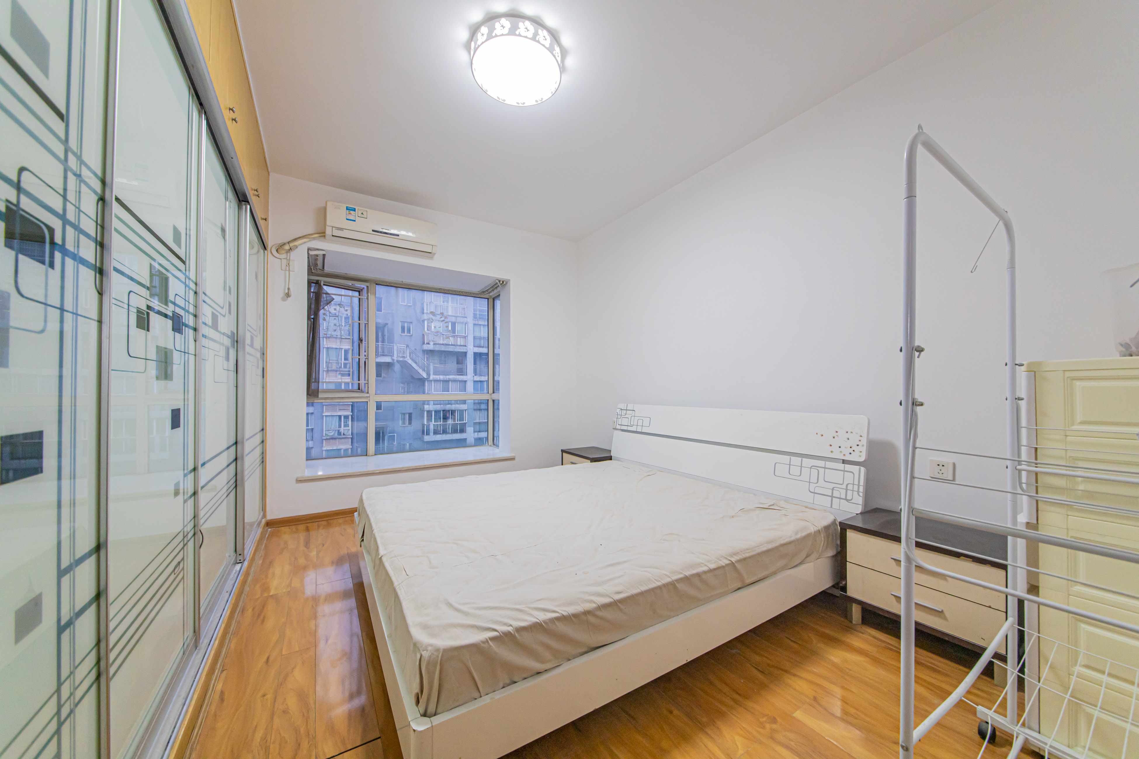 柠檬丽都  3室2厅2卫    88.0万 柠檬丽都  3室2厅2卫    88.0万卧室