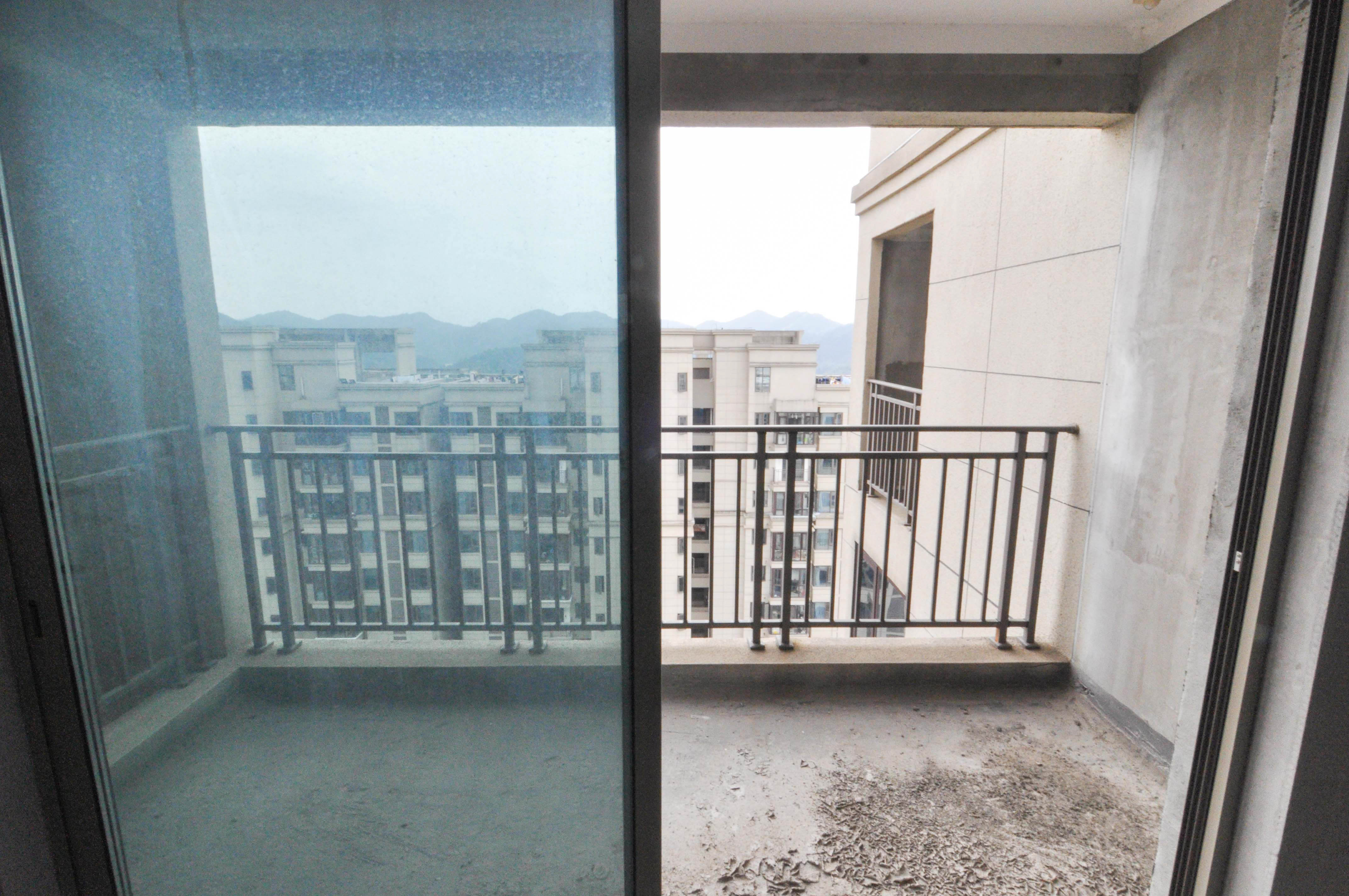 梅溪湖金茂湾  4室2厅2卫    127.0万 梅溪湖金茂湾  4室2厅2卫    127.0万其他