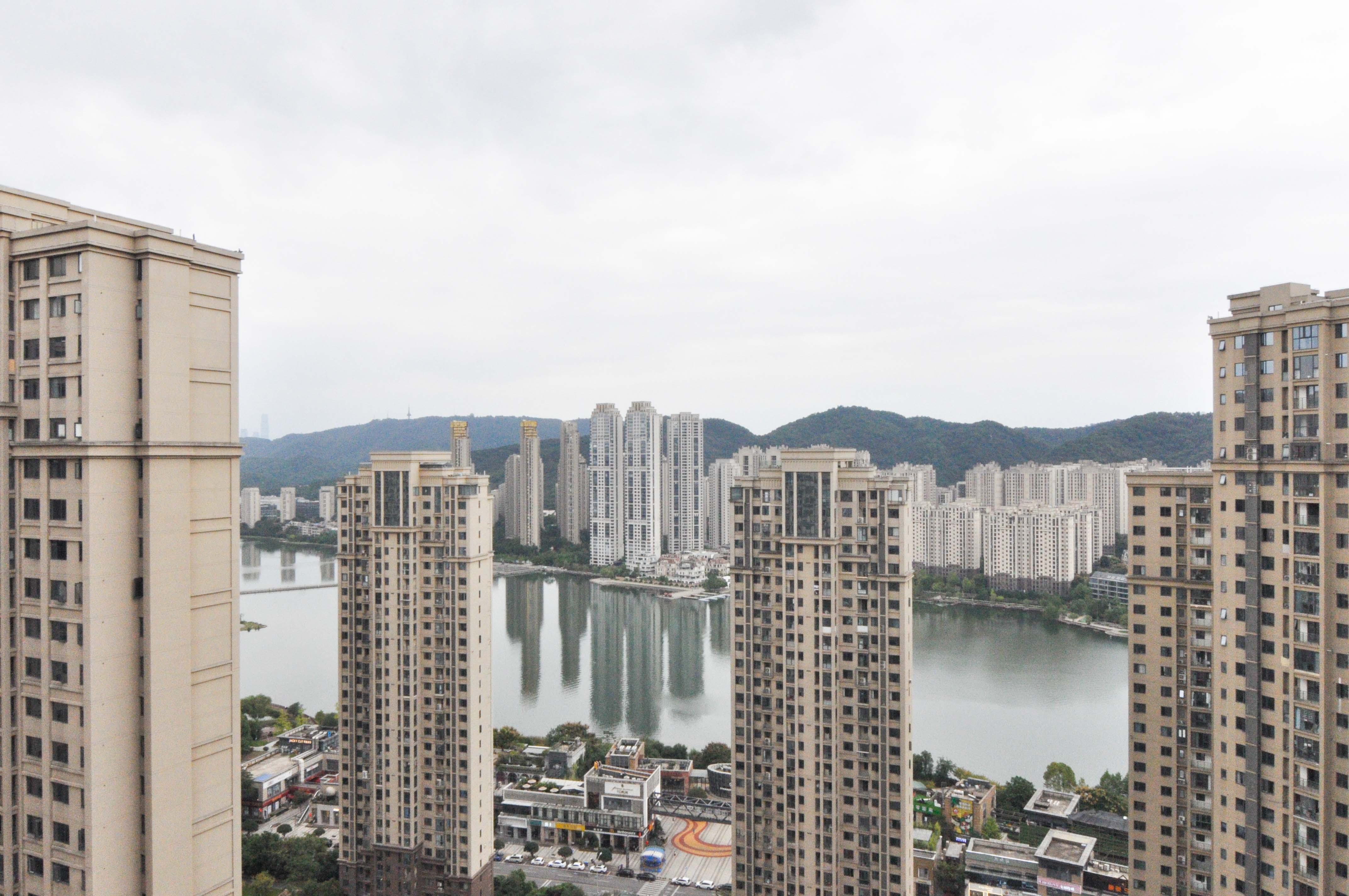 中建梅溪湖中心  3室2厅2卫   168.00万其他