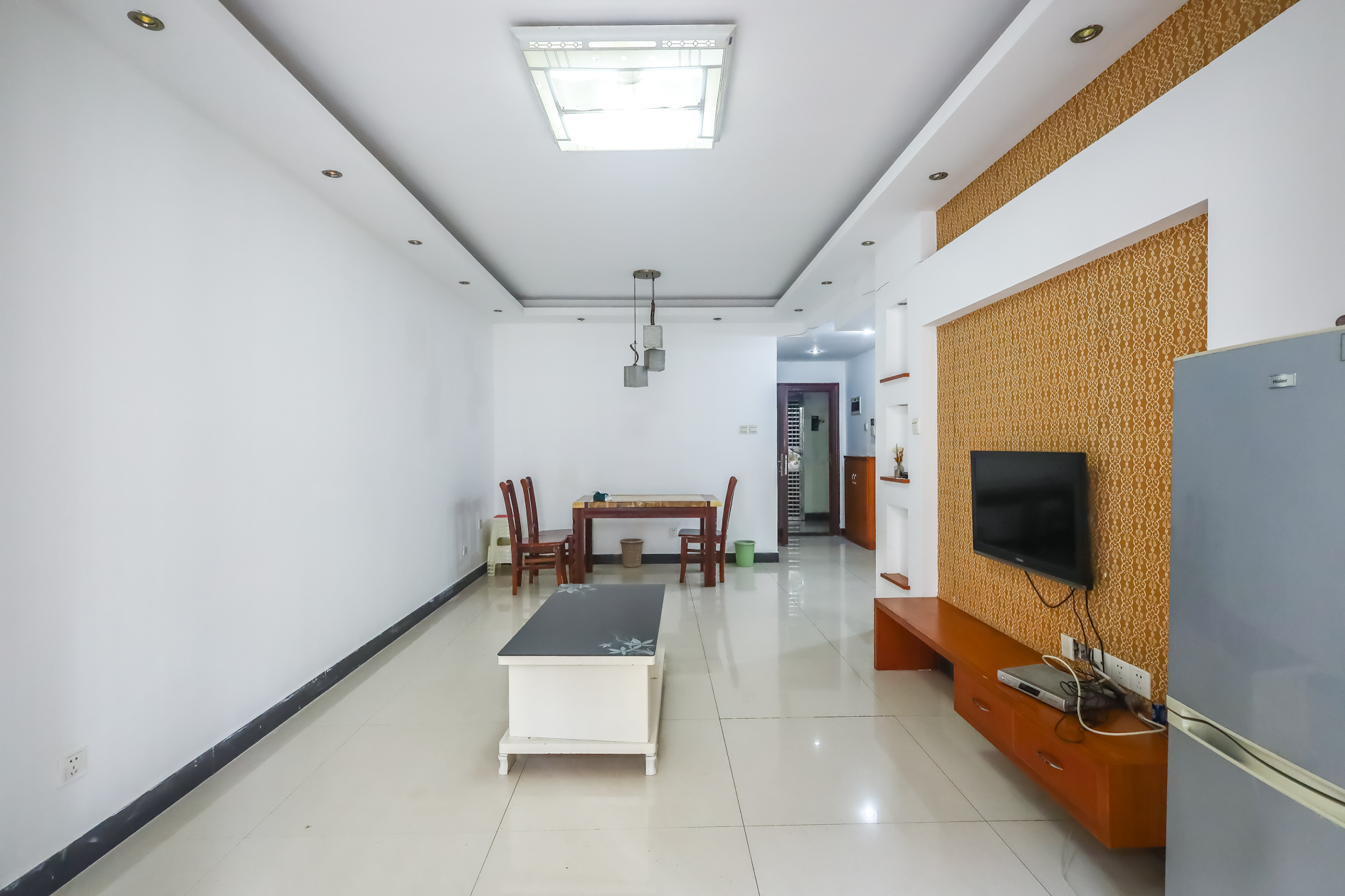 时代星城 2室2厅1卫 55.0万 时代星城 2室2厅1卫 55.0万客厅