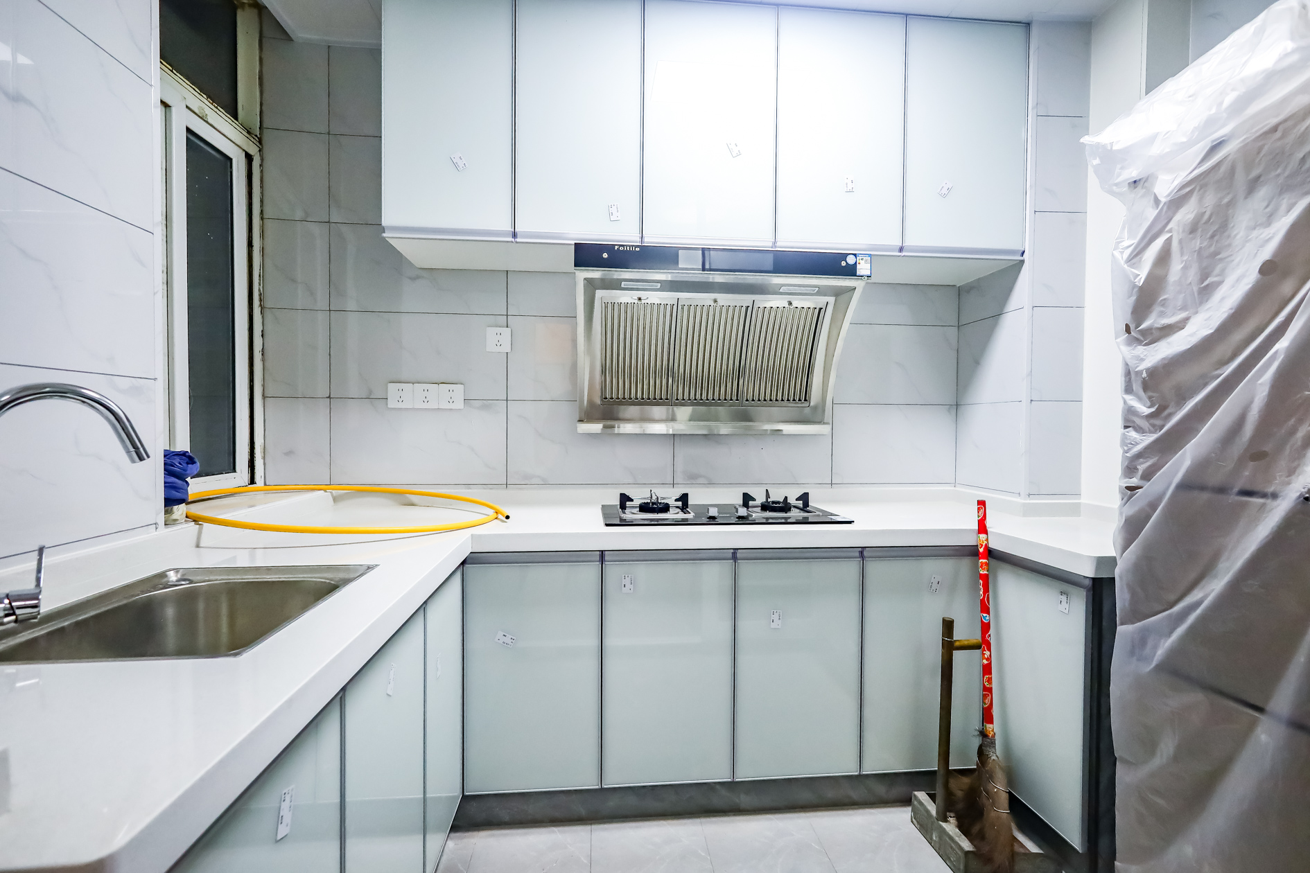 楚天世纪城东苑  3室2厅1卫    73.8万 楚天世纪城东苑  3室2厅1卫    73.8万厨房