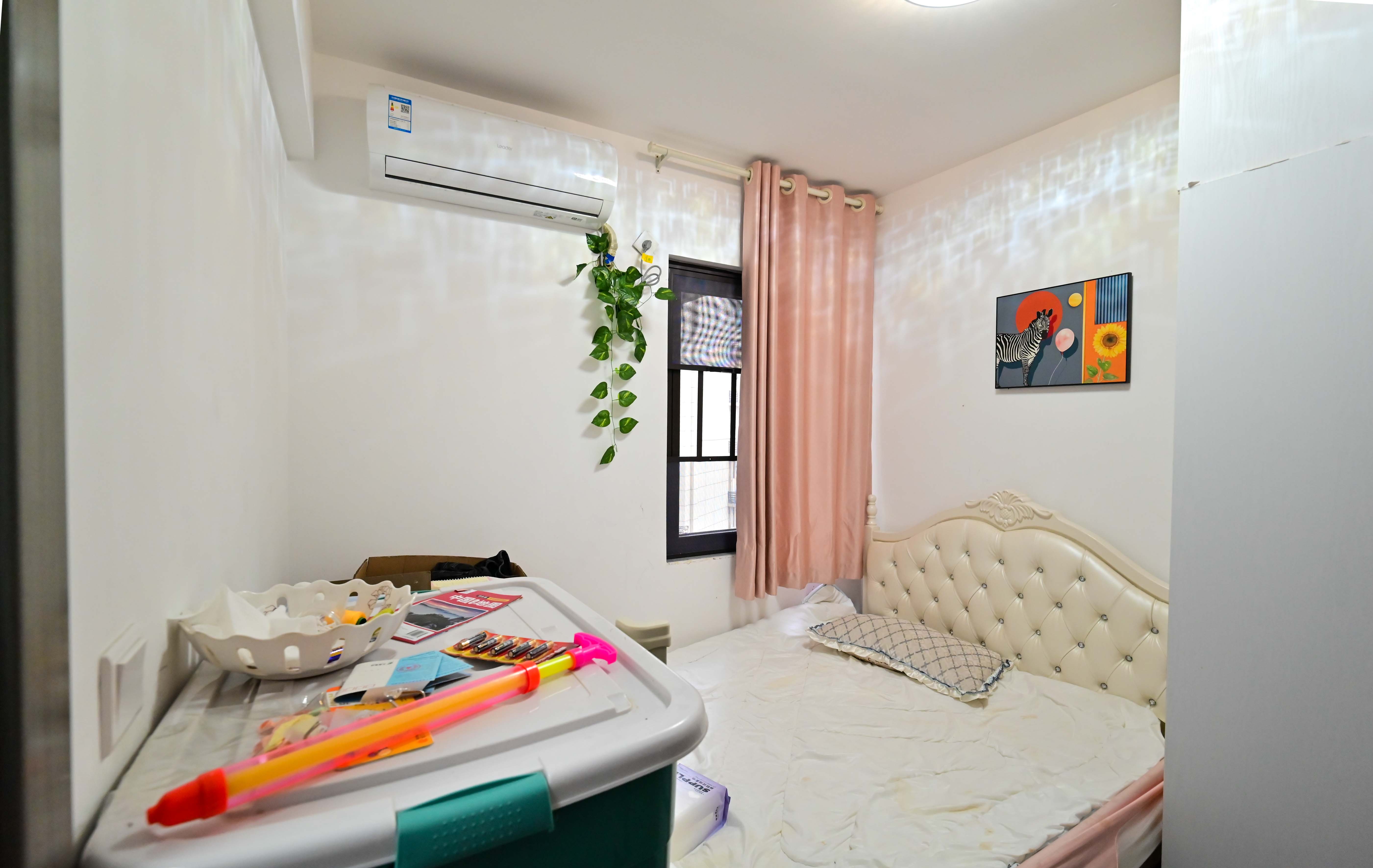 保利大都汇一期、二期 4室2厅2卫 158.0万 保利大都汇一期、二期 4室2厅2卫 158.0万卧室