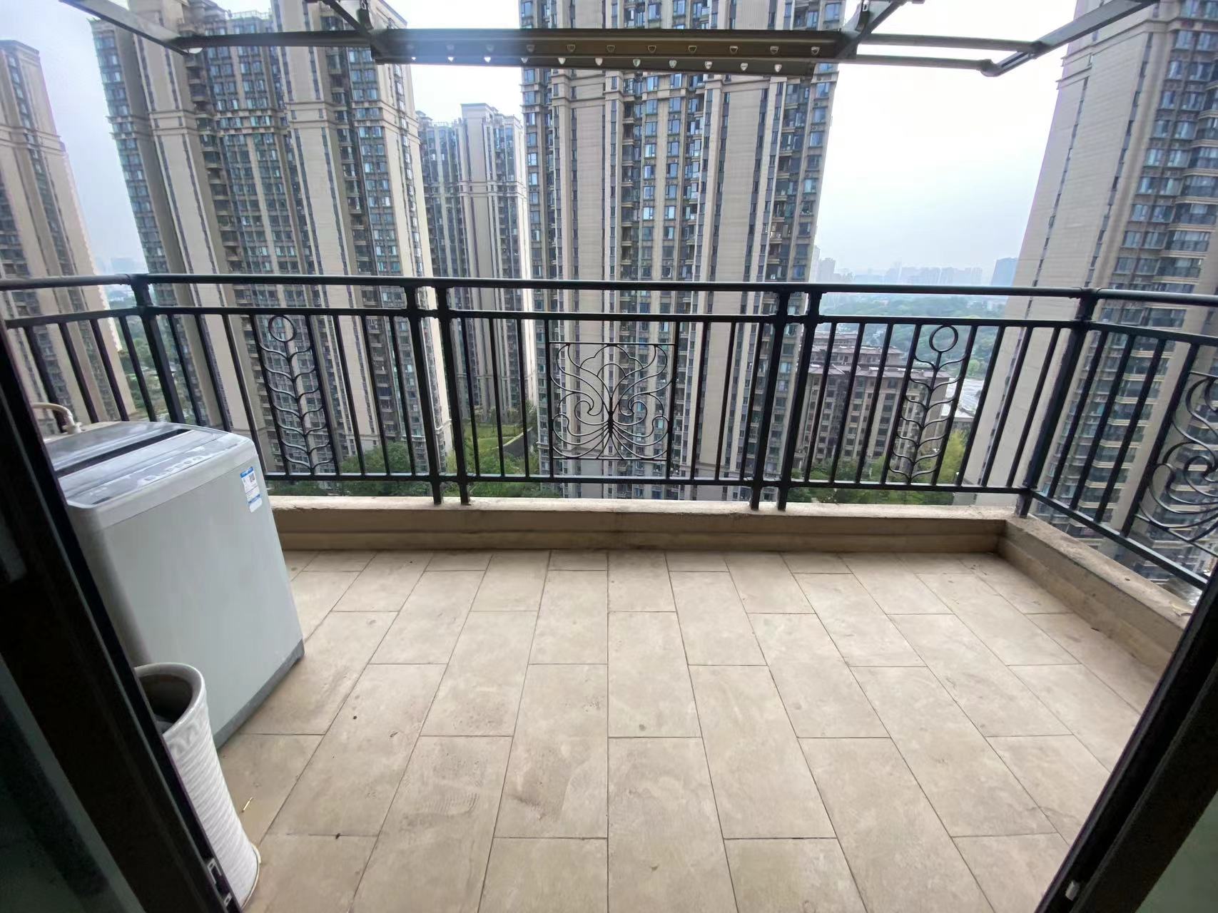 恒大林溪郡 4室2厅1卫 81.9万 恒大林溪郡 4室2厅1卫 81.9万室内图