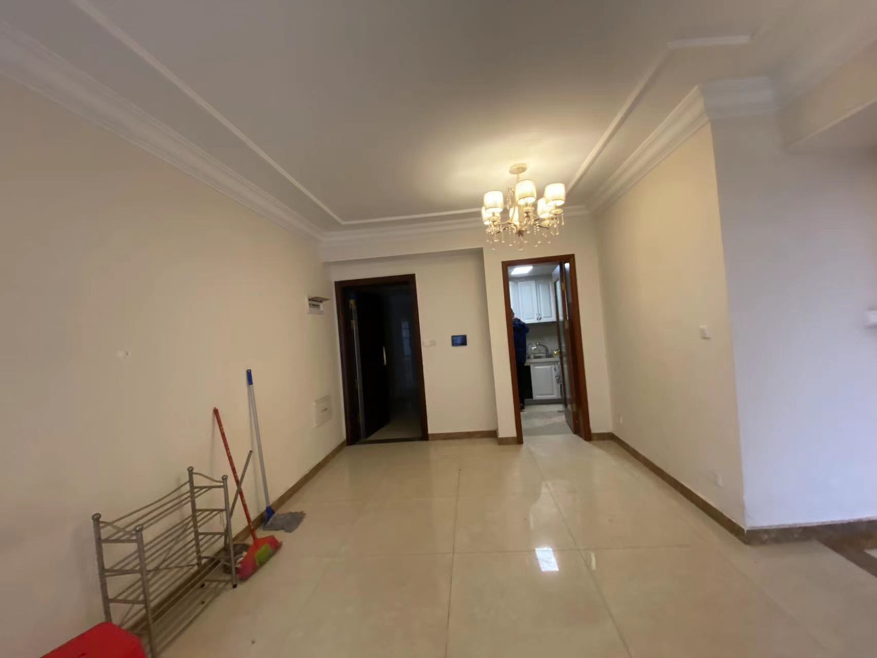 恒大林溪郡 4室2厅1卫 81.9万 恒大林溪郡 4室2厅1卫 81.9万室内图