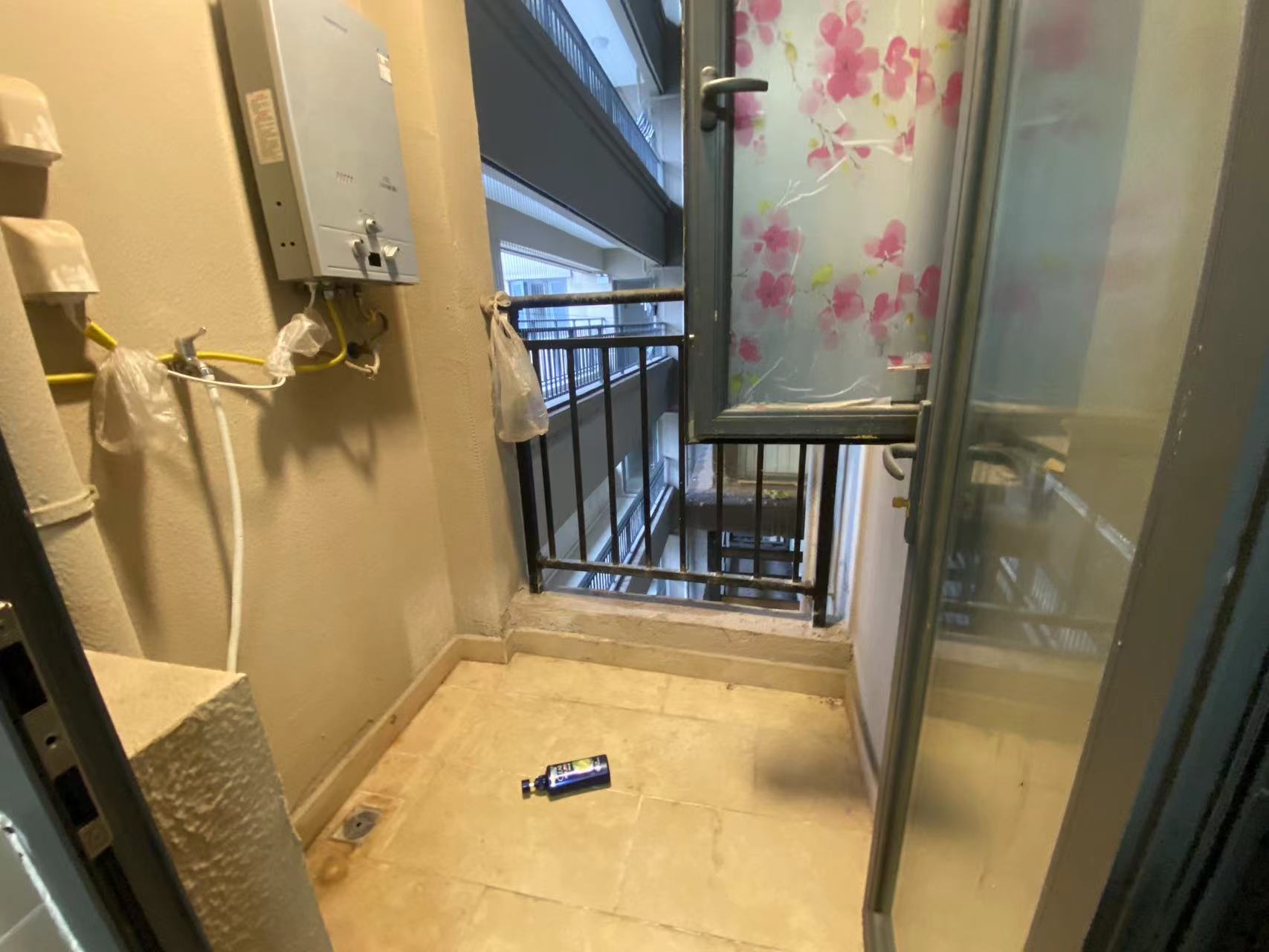 恒大林溪郡 4室2厅1卫 81.9万 恒大林溪郡 4室2厅1卫 81.9万室内图