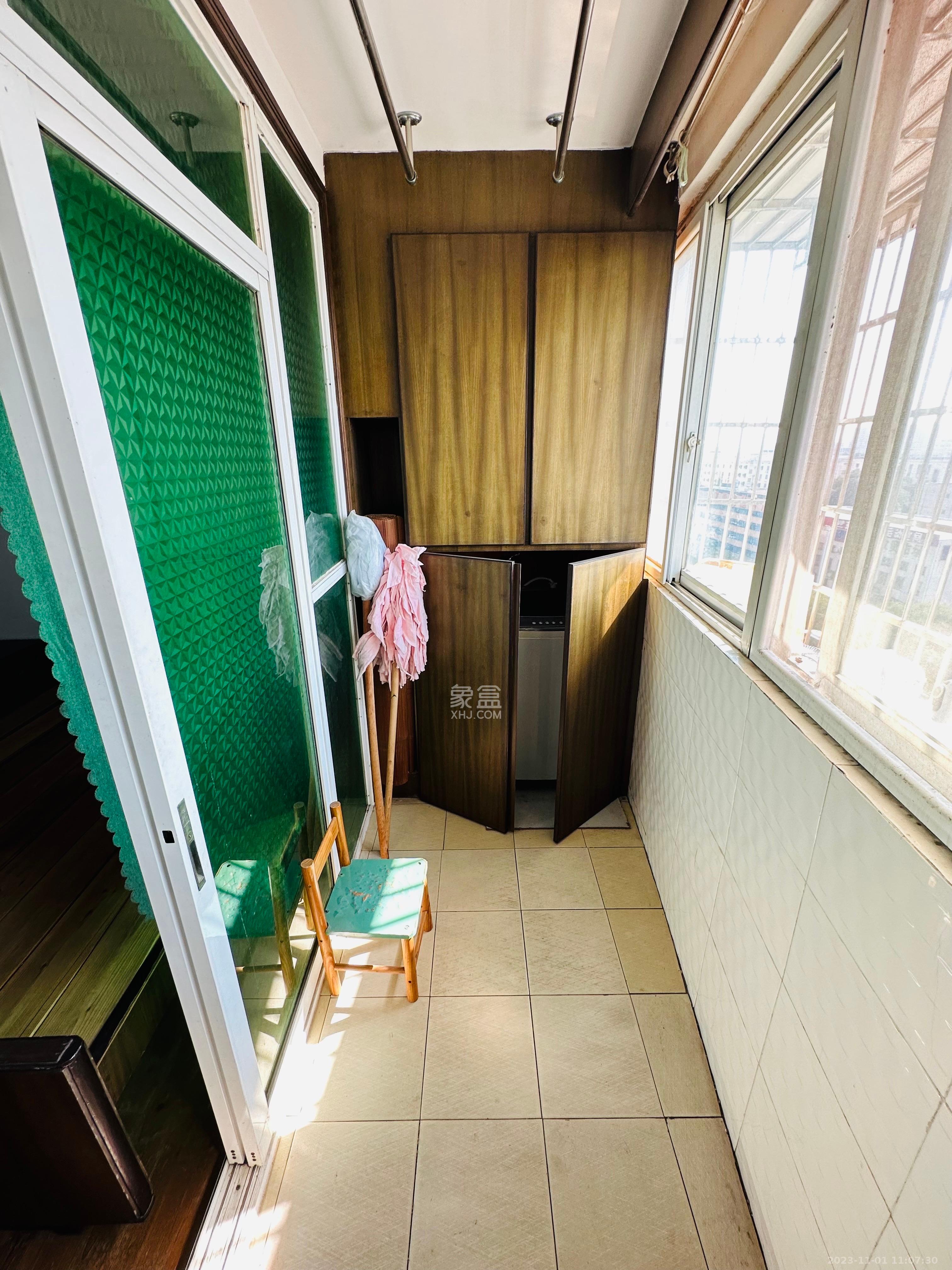 陡岭社区  2室1厅1卫   1500.00元/月室内图