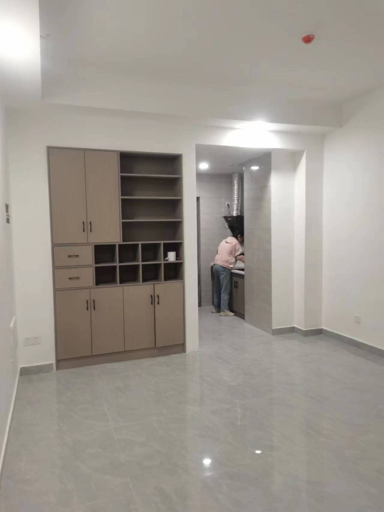 美的梧桐庄园  1室1厅1卫   1300.00元/月室内图