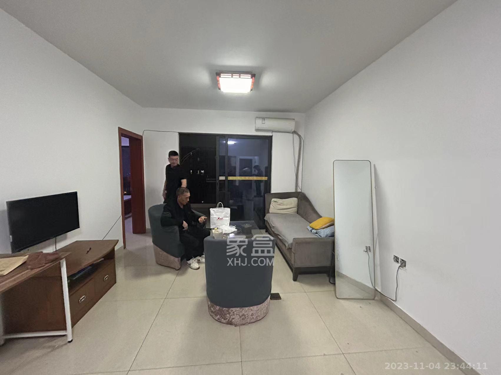 达美D6区  3室2厅1卫    2600.0元/月室内图1