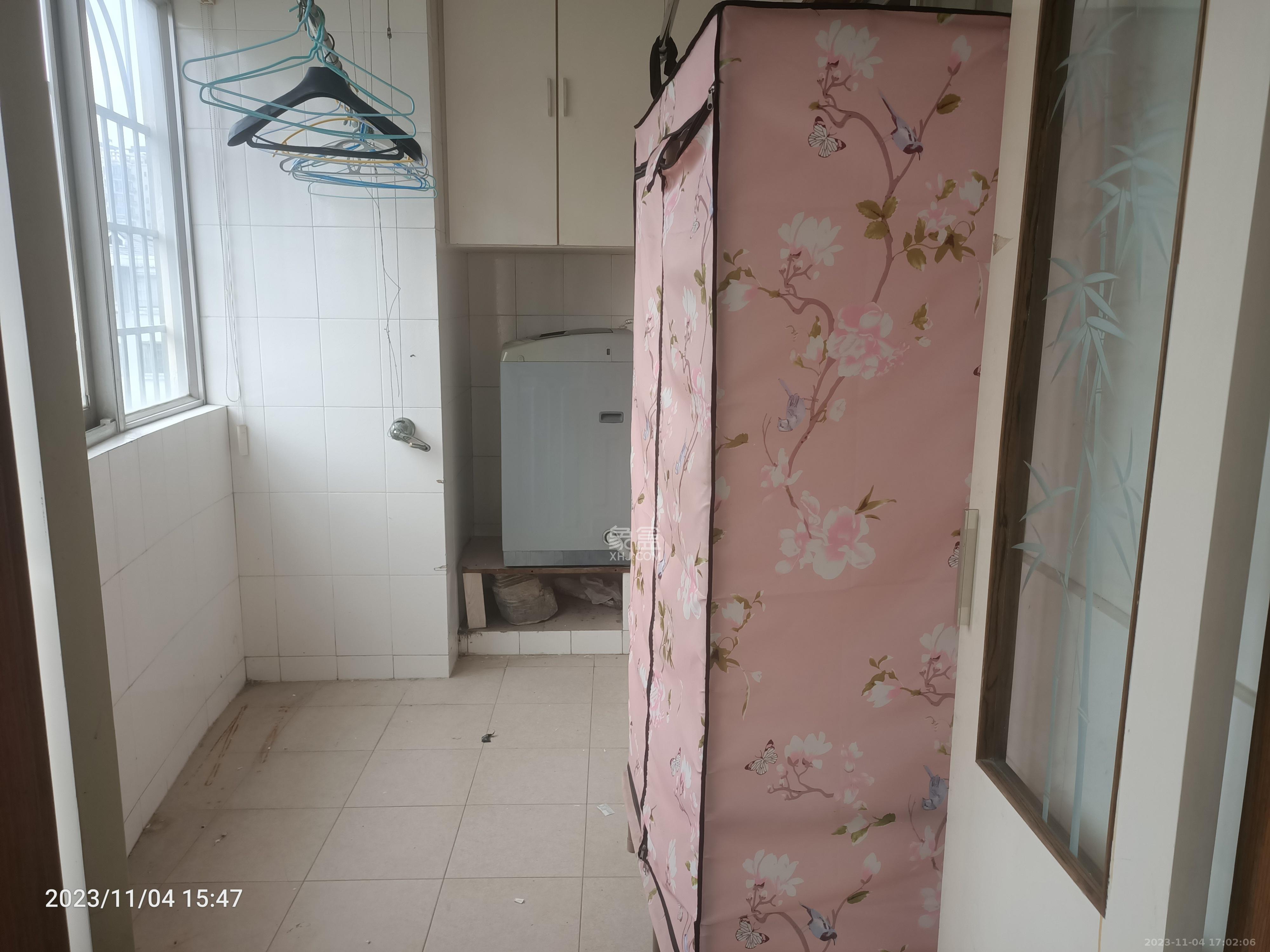 湘卫花苑  3室2厅1卫    2100.0元/月室内图