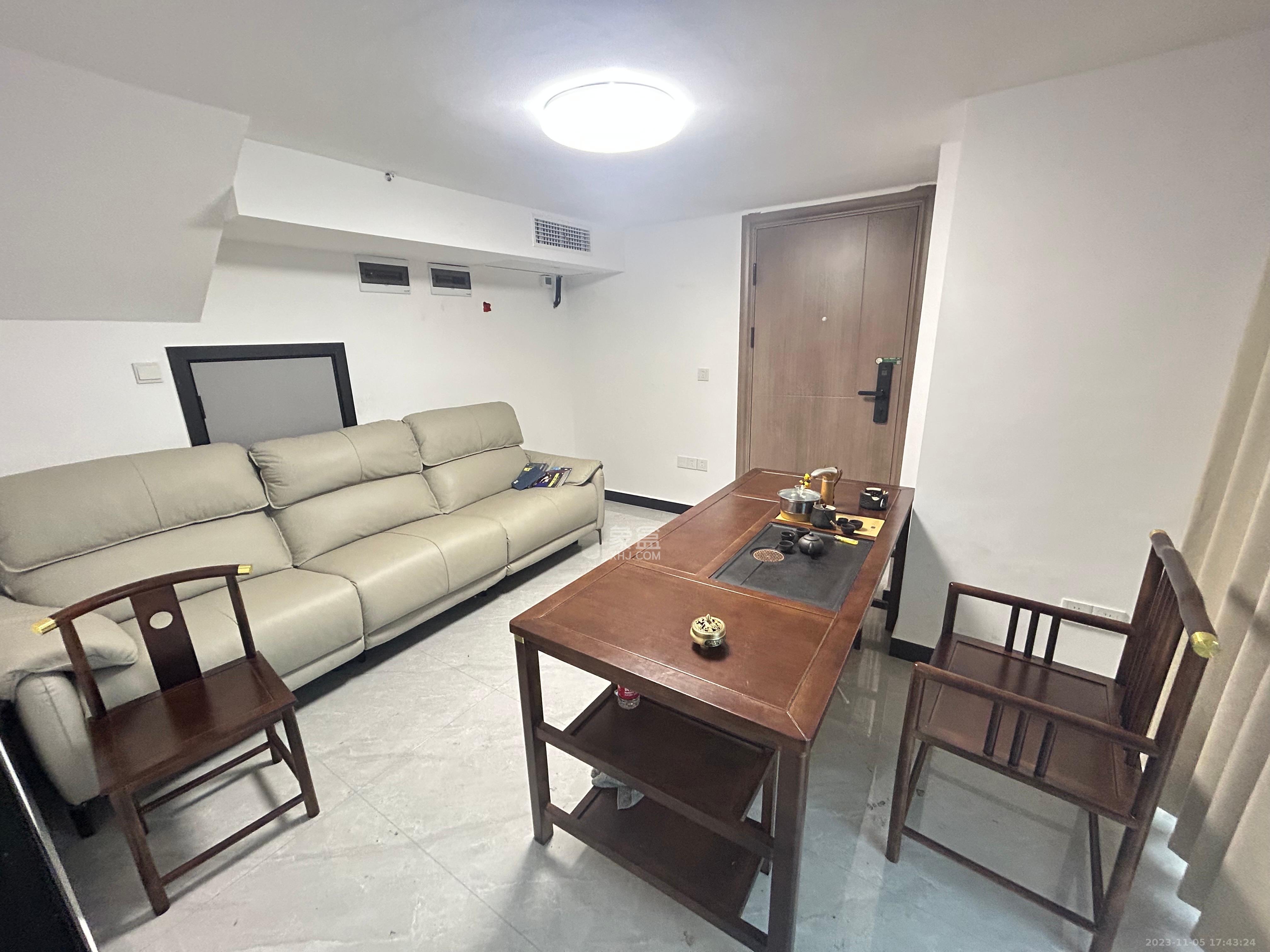 长房时代小镇  0室0厅0卫   12000.00元/月室内图