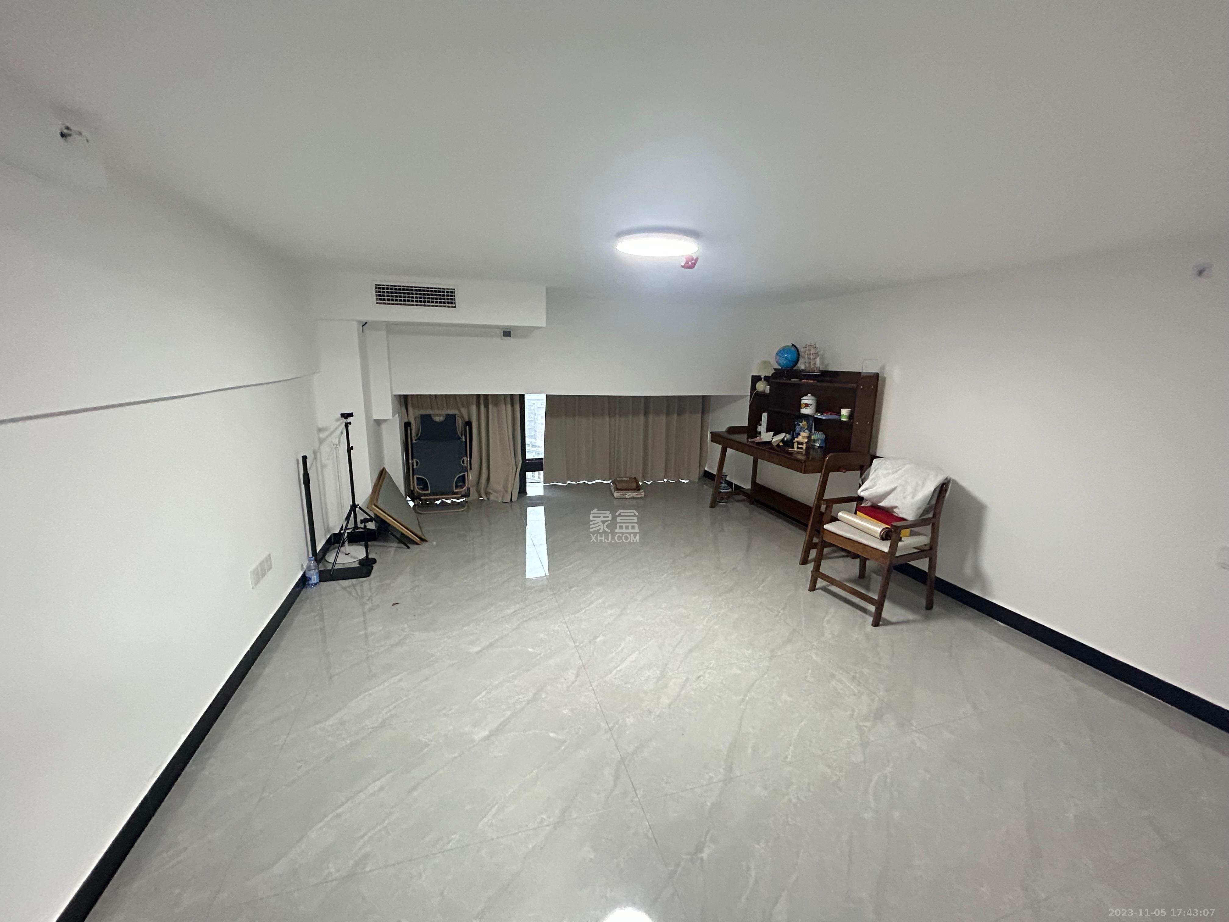 长房时代小镇  0室0厅0卫   12000.00元/月室内图