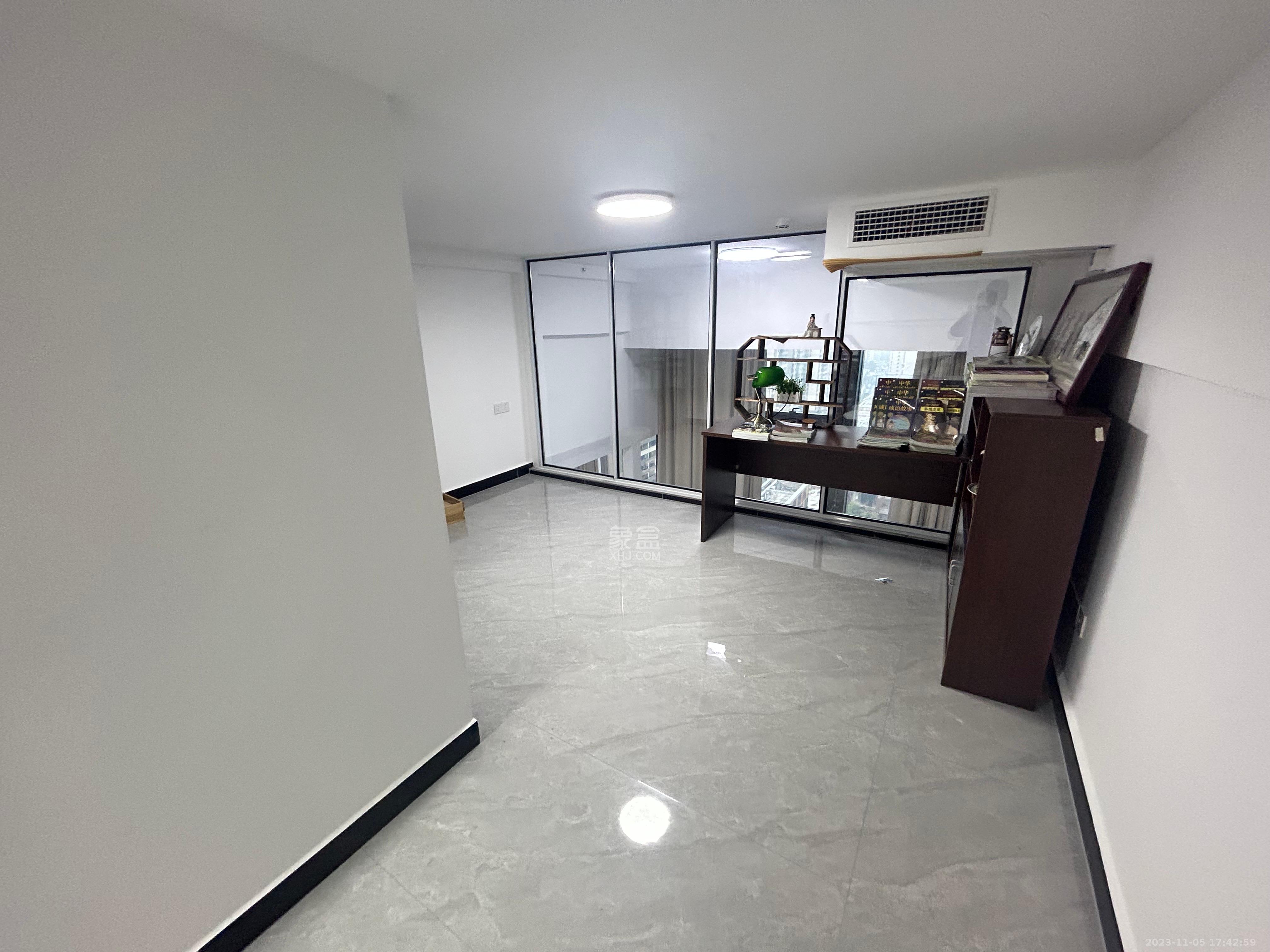 长房时代小镇  0室0厅0卫   12000.00元/月室内图