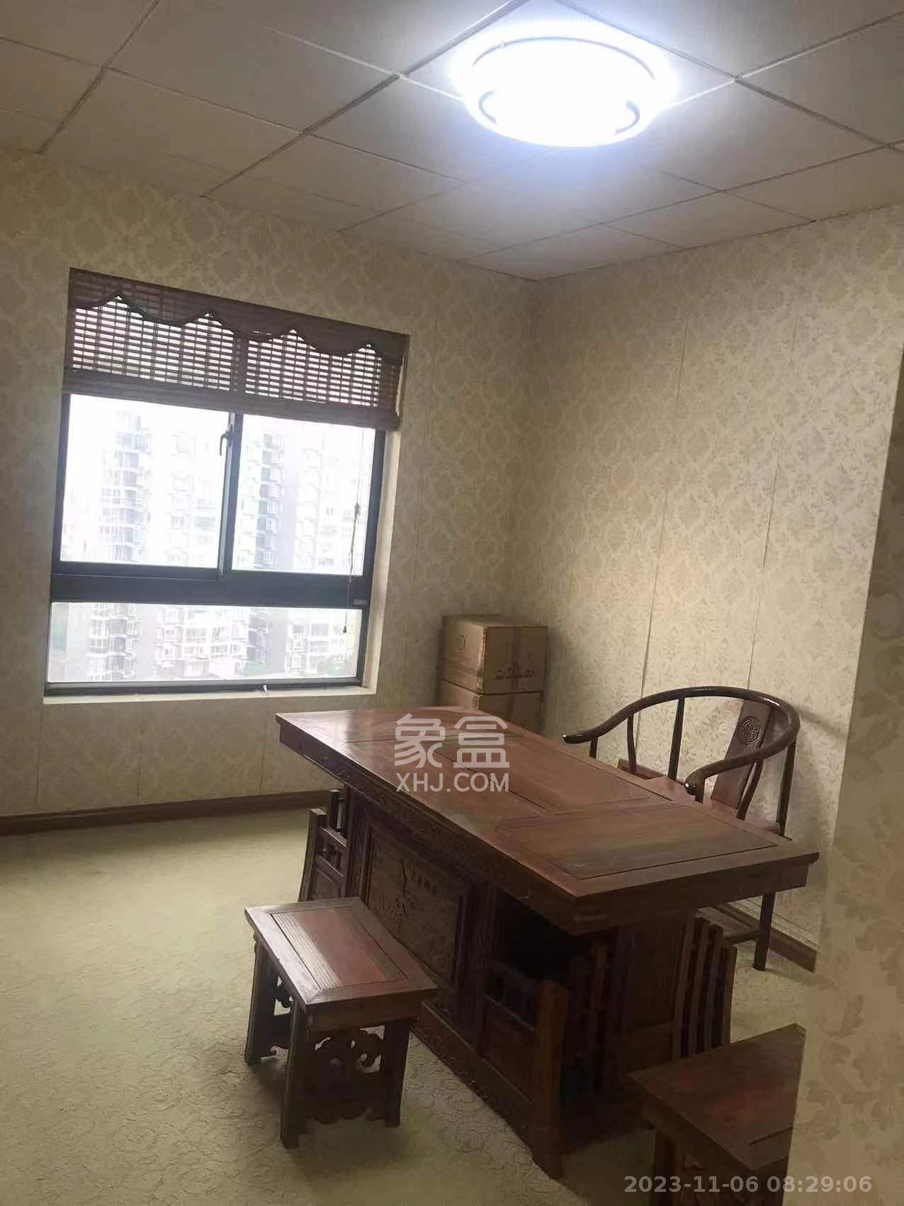 巴黎香榭  3室2厅1卫   15000.00元/月室内图
