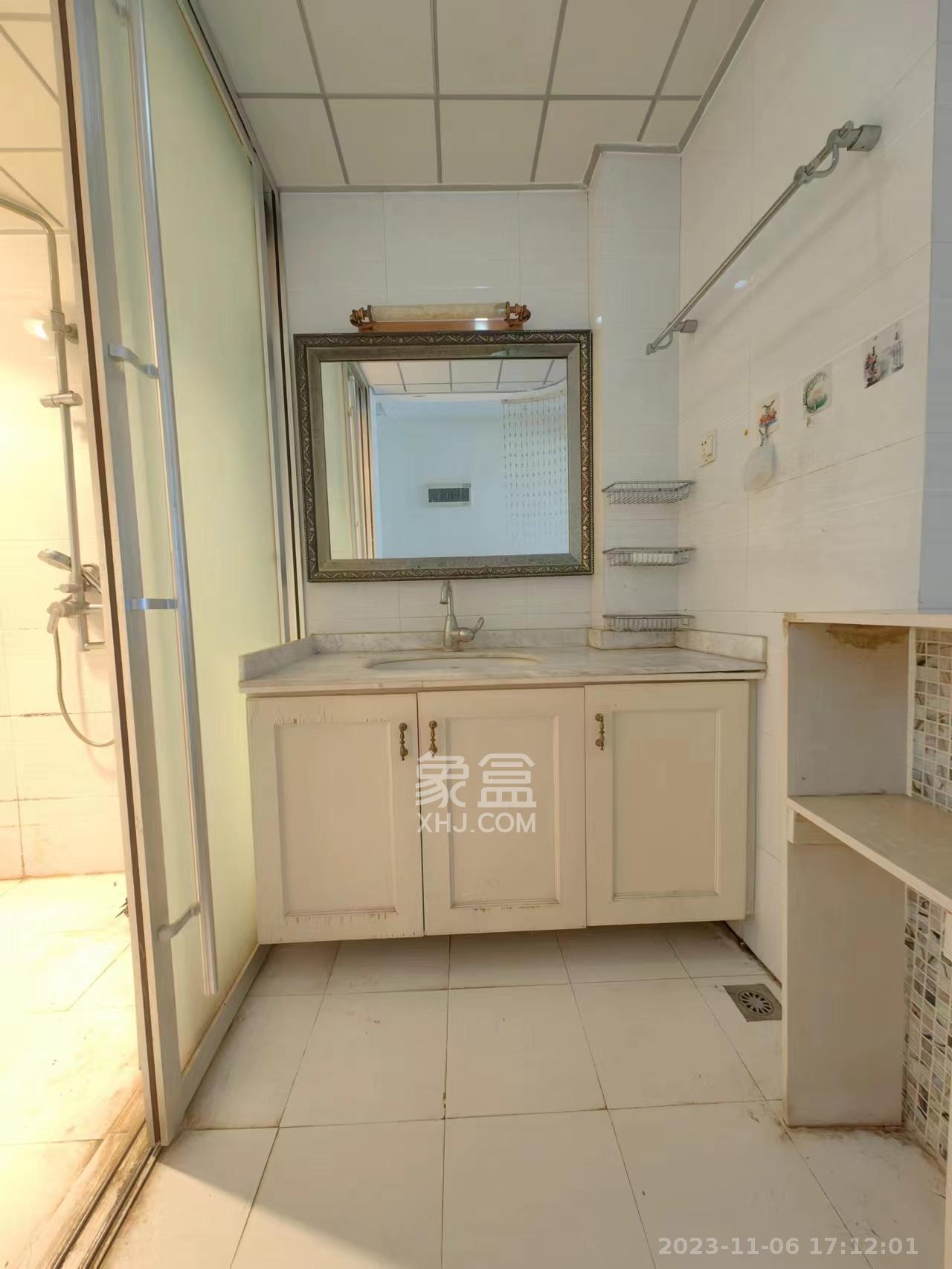 佳天瑞宁花园  3室2厅2卫   4000.00元/月室内图
