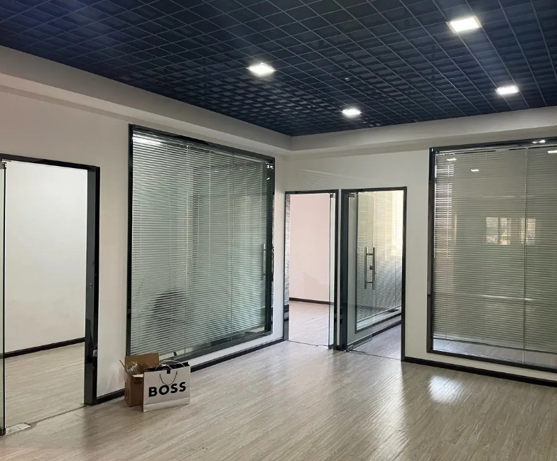 美的财智中心  1室1厅1卫   6000.00元/月室内图1