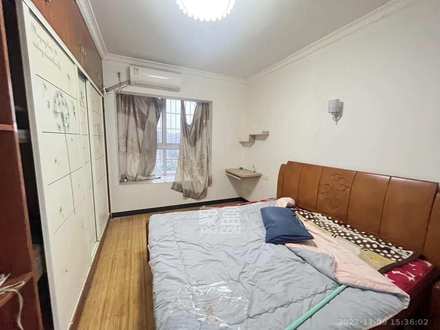 南郡雅园  3室2厅1卫   1600.00元/月室内图