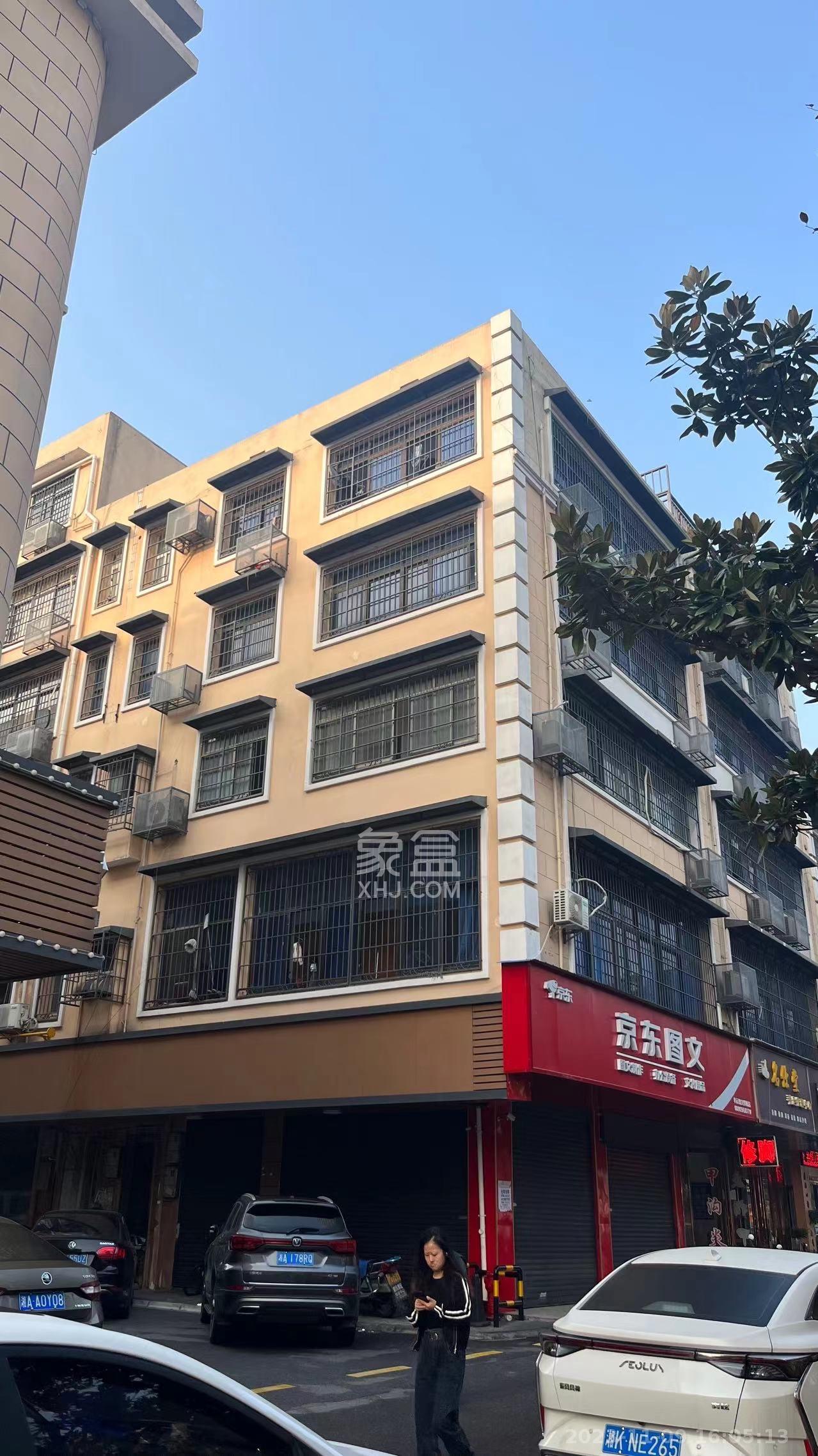 星沙六区  3室2厅1卫   1300.00元/月室内图