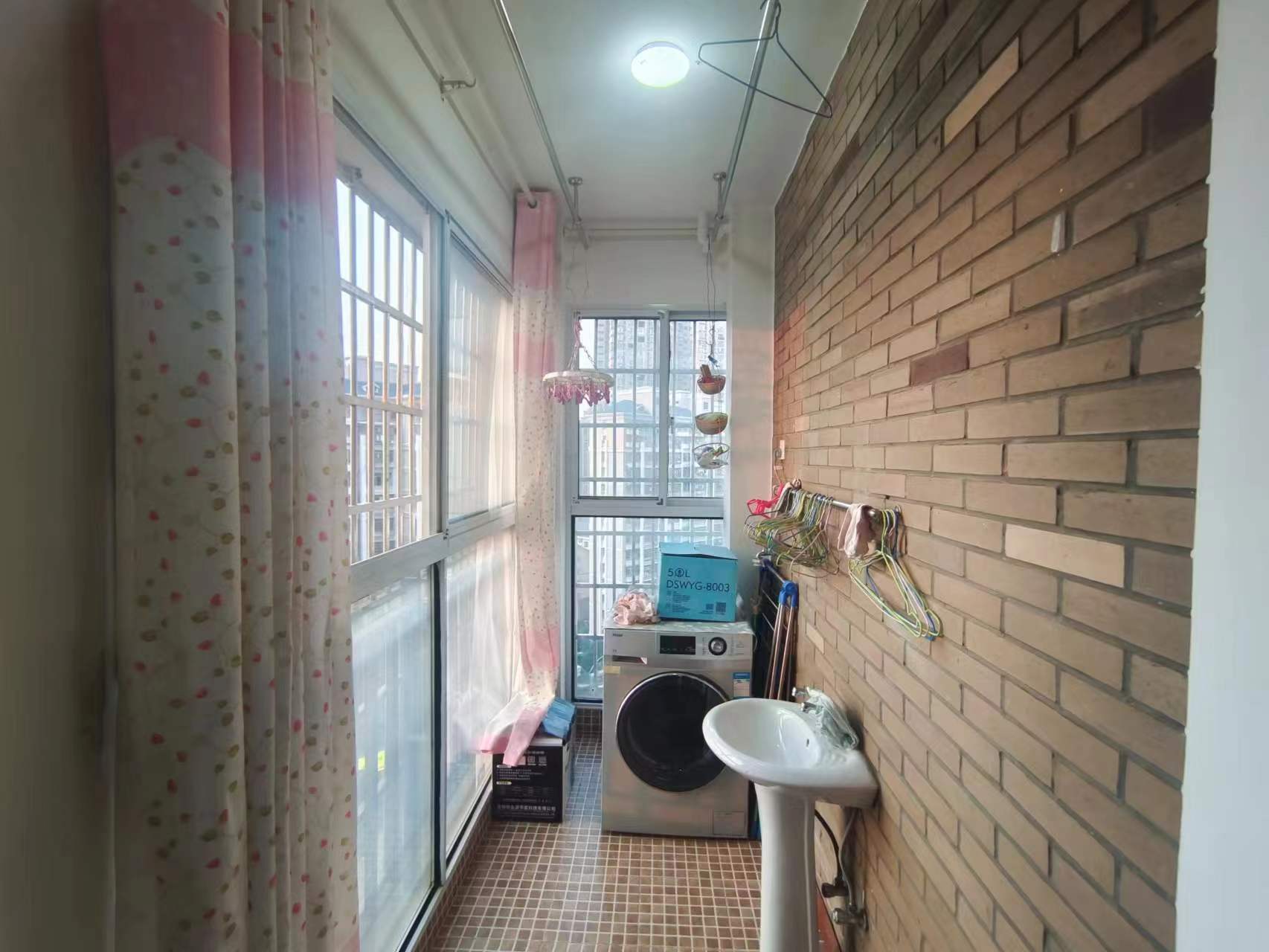 嘉盛华府 3室2厅2卫 65.8万 嘉盛华府 3室2厅2卫 65.8万室内图