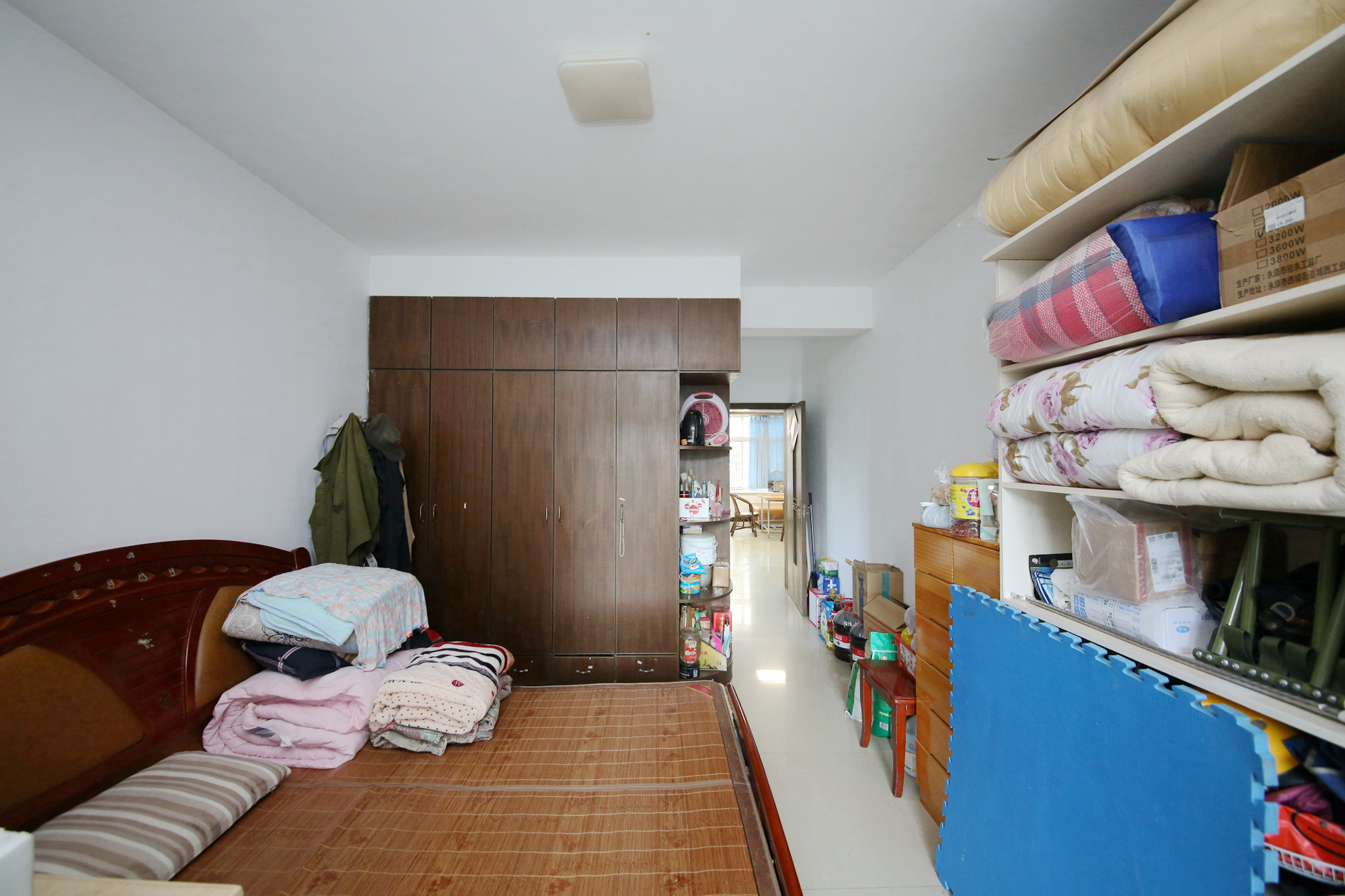 运通馨苑  2室2厅1卫   70.00万卧室