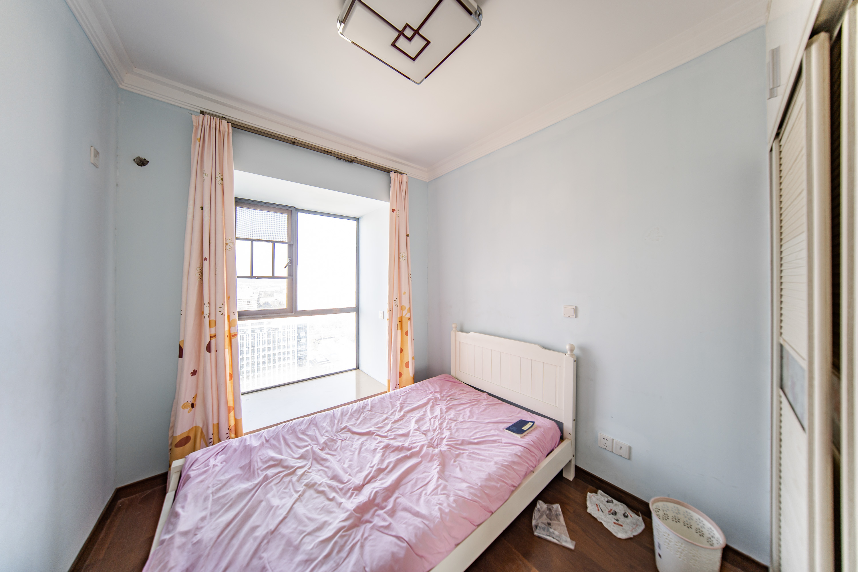 兰亭湾畔  3室2厅1卫    115.0万卧室