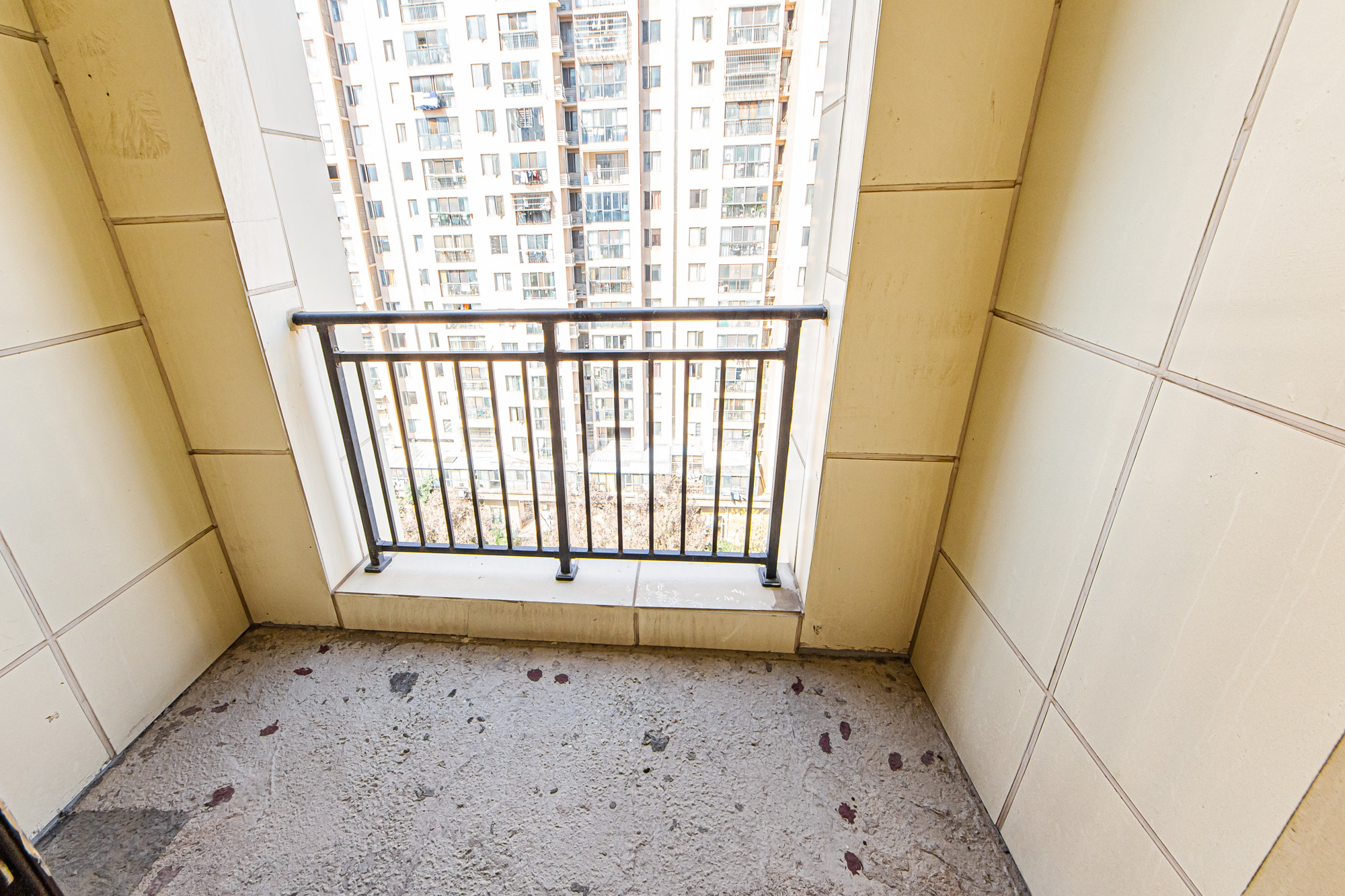 润和国际广场  4室2厅2卫    168.0万阳台