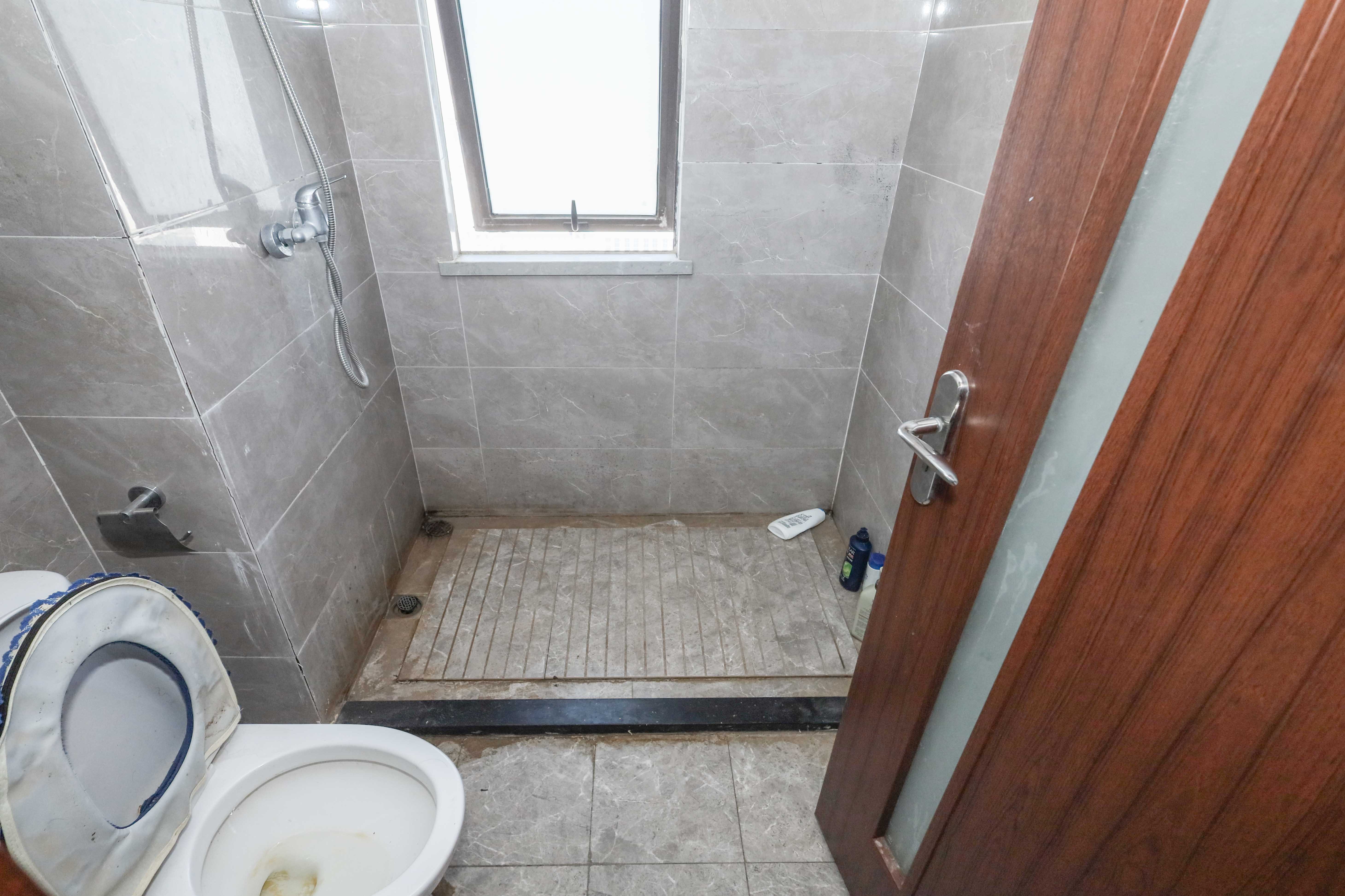 中梁云麓传奇  3室2厅2卫    124.0万卫生间